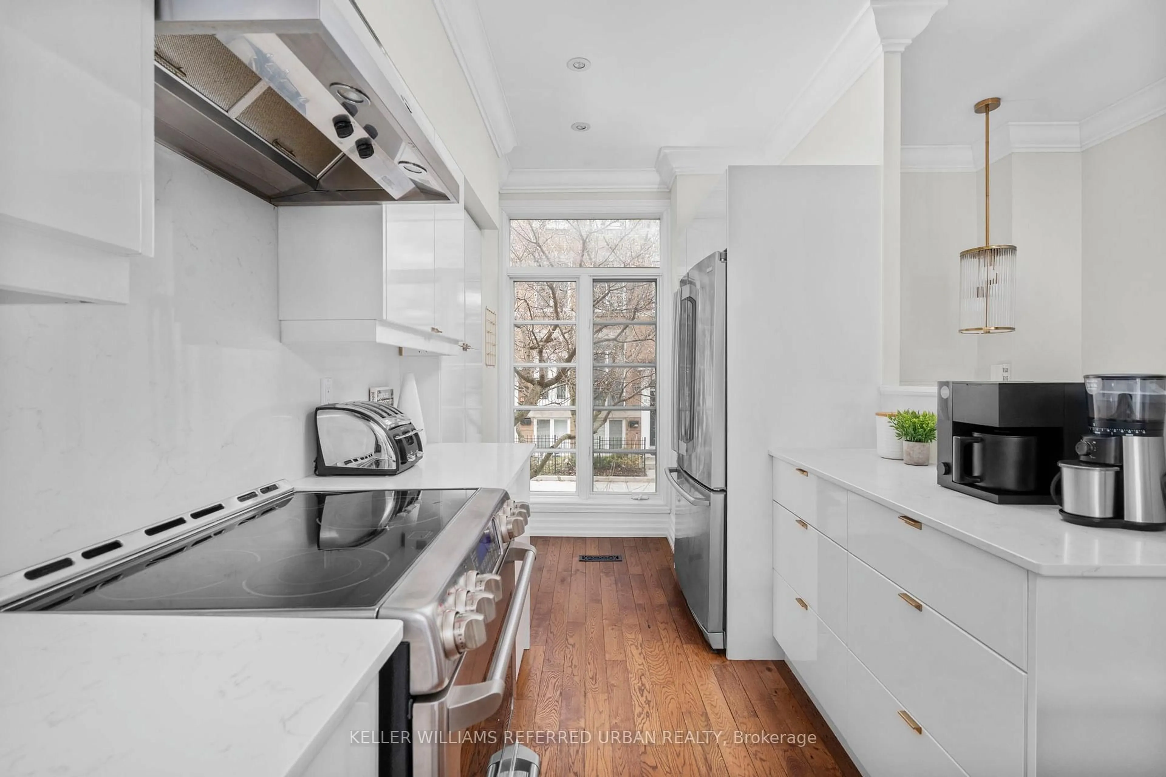 Contemporary kitchen, ceramic/tile floor for 23 East York Ave, Toronto Ontario M4K 3Z8