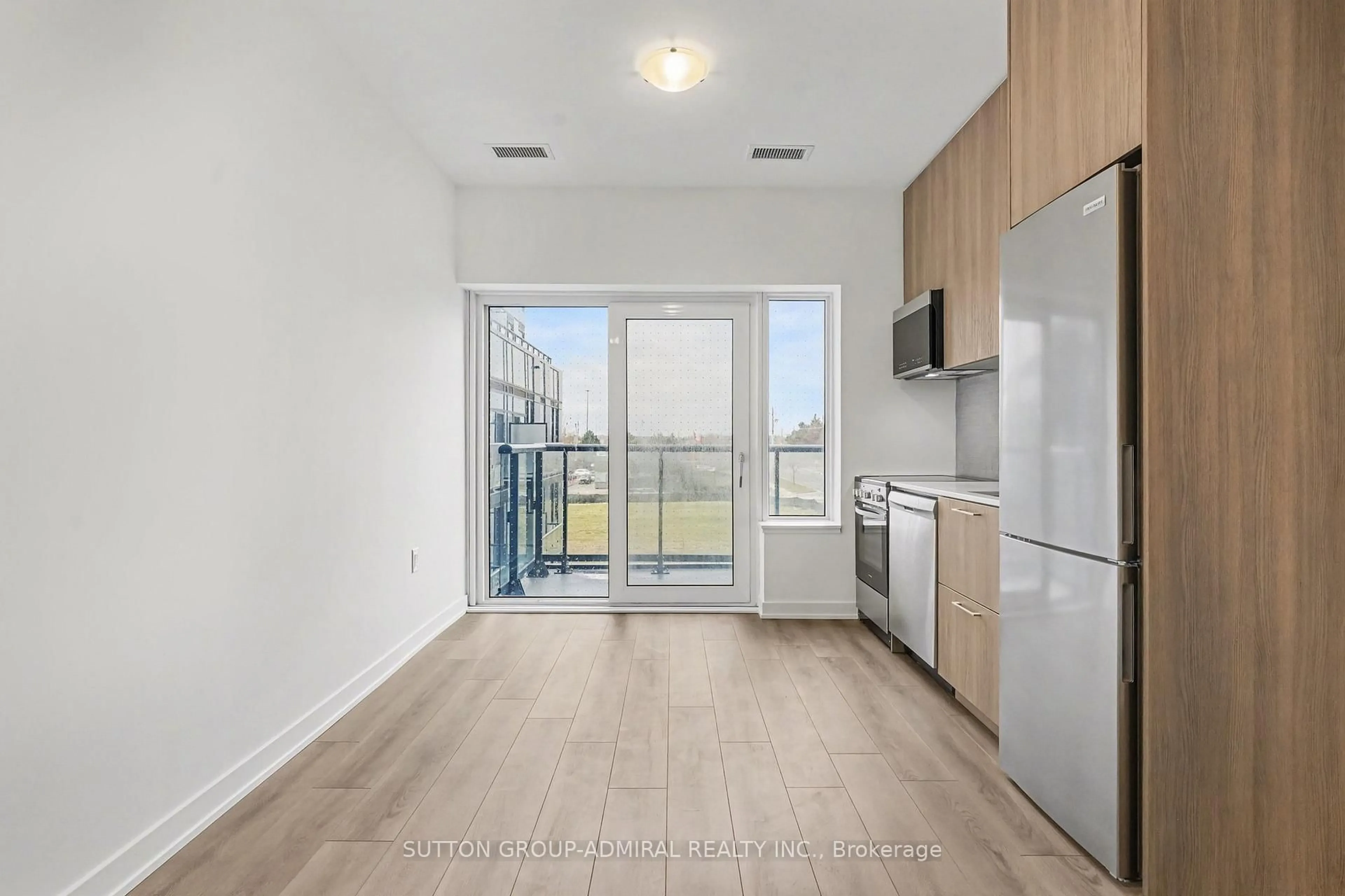 A pic of a room for 7437 Kingston Rd #303, Toronto Ontario M1B 0E9