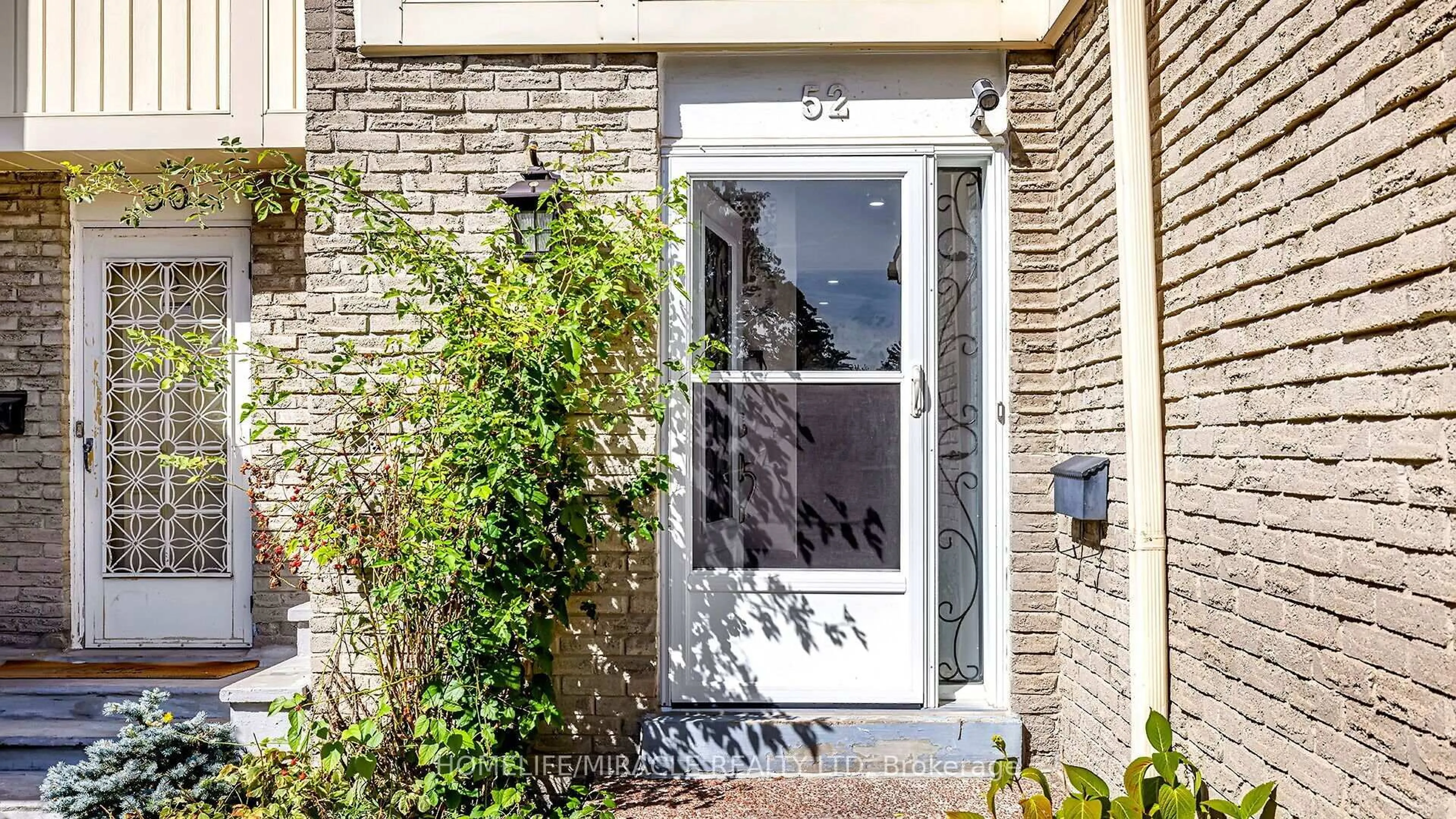 Unknown for 1290 Bridletowne Circ #52, Toronto Ontario M1W 2V4