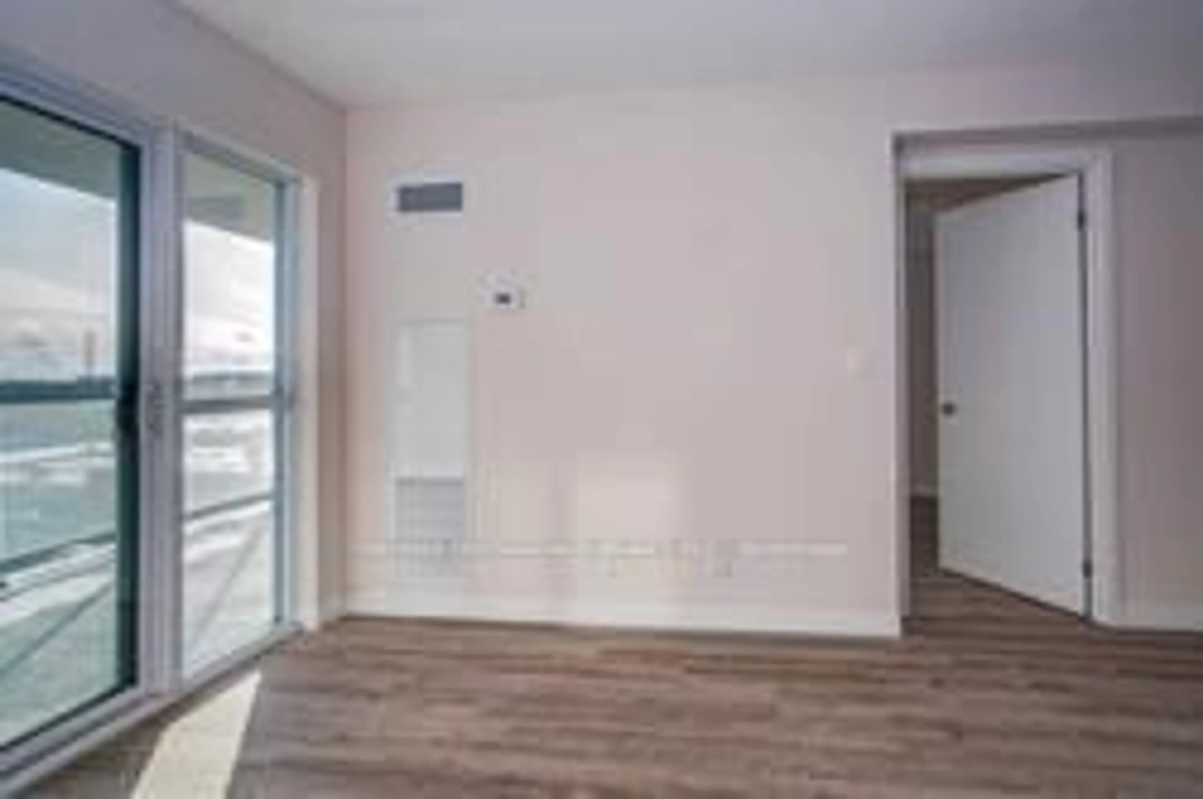 A pic of a room for 2152 Lawrence Ave #805, Toronto Ontario M1R 0B5