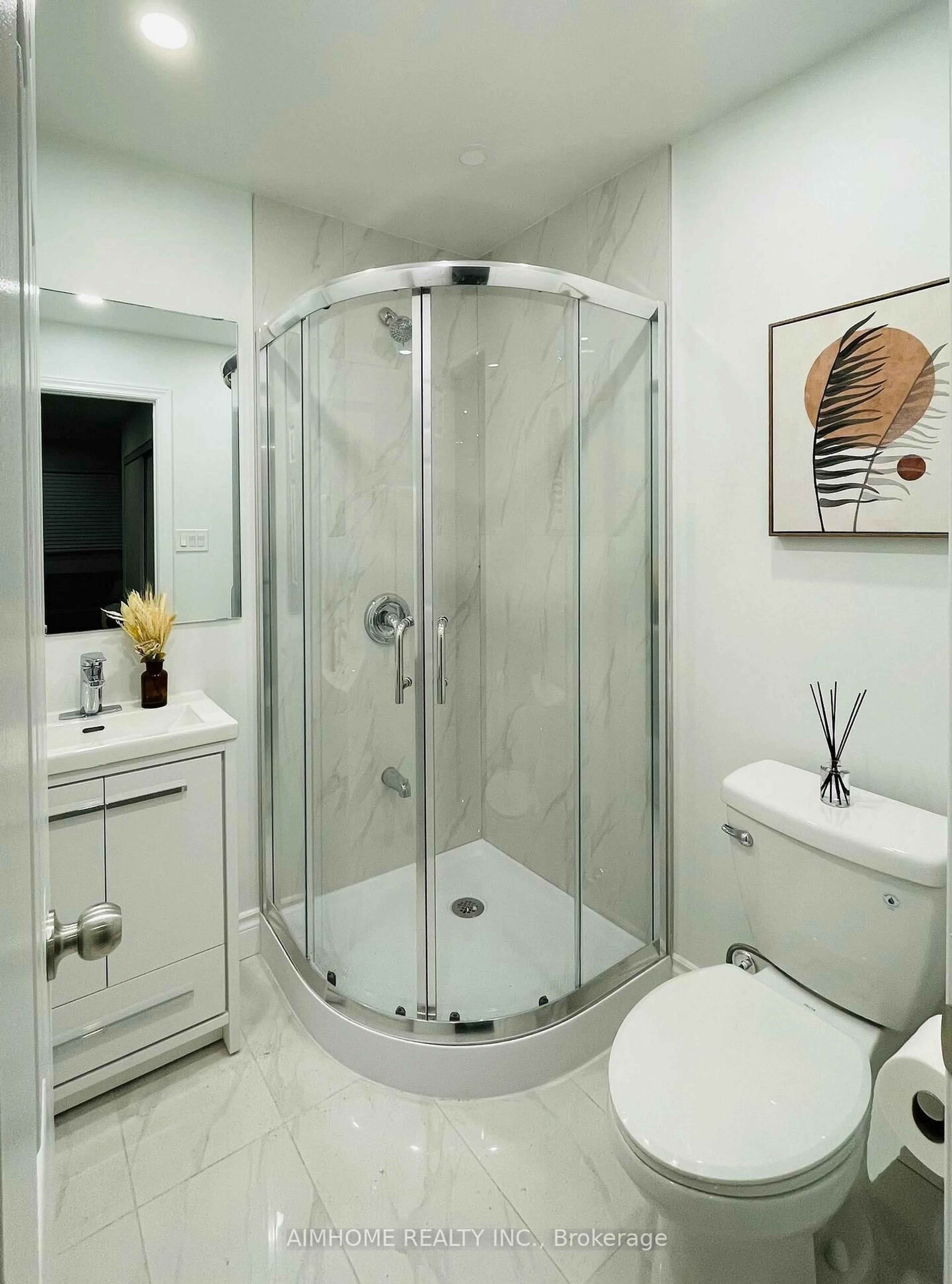 Contemporary bathroom, ceramic/tile floor for 59 Muskoka Ave, Oshawa Ontario L1J 1A1