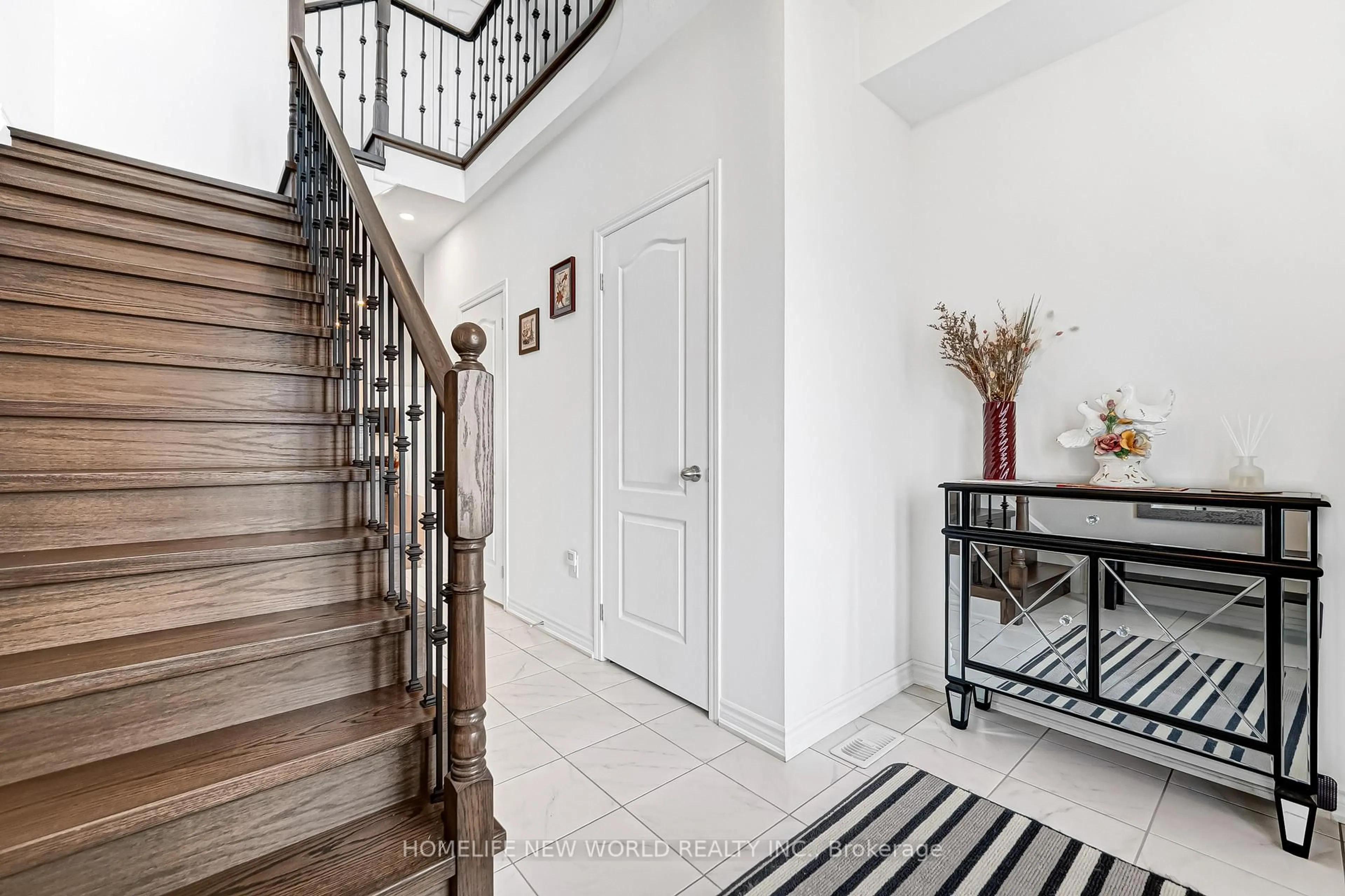 Unknown for 1780 William Lott Dr, Oshawa Ontario L1K 0X8