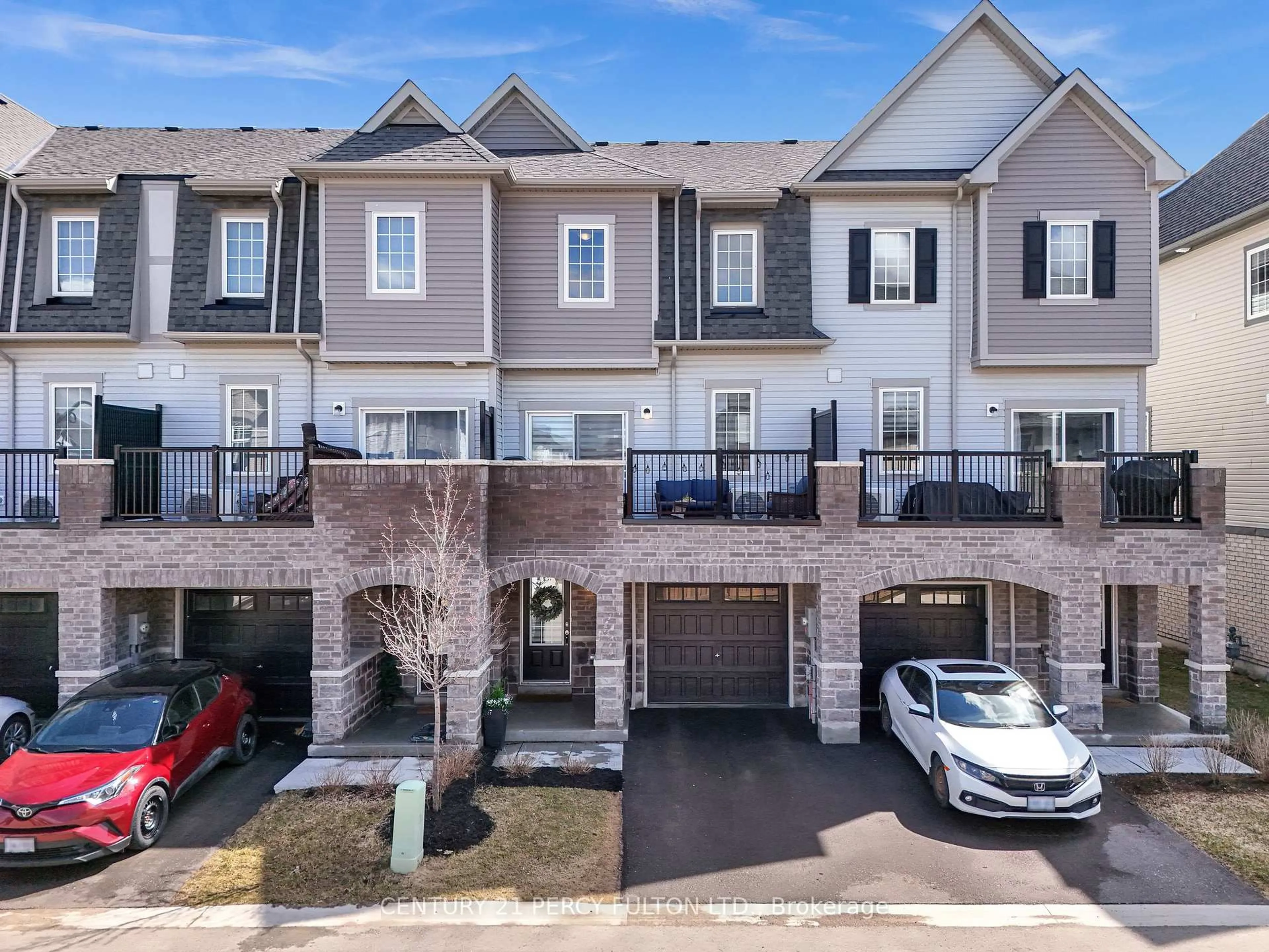 A pic from outside/outdoor area/front of a property/back of a property/a pic from drone, street for 23 Honey Crisp Lane, Clarington Ontario L1C 7H7
