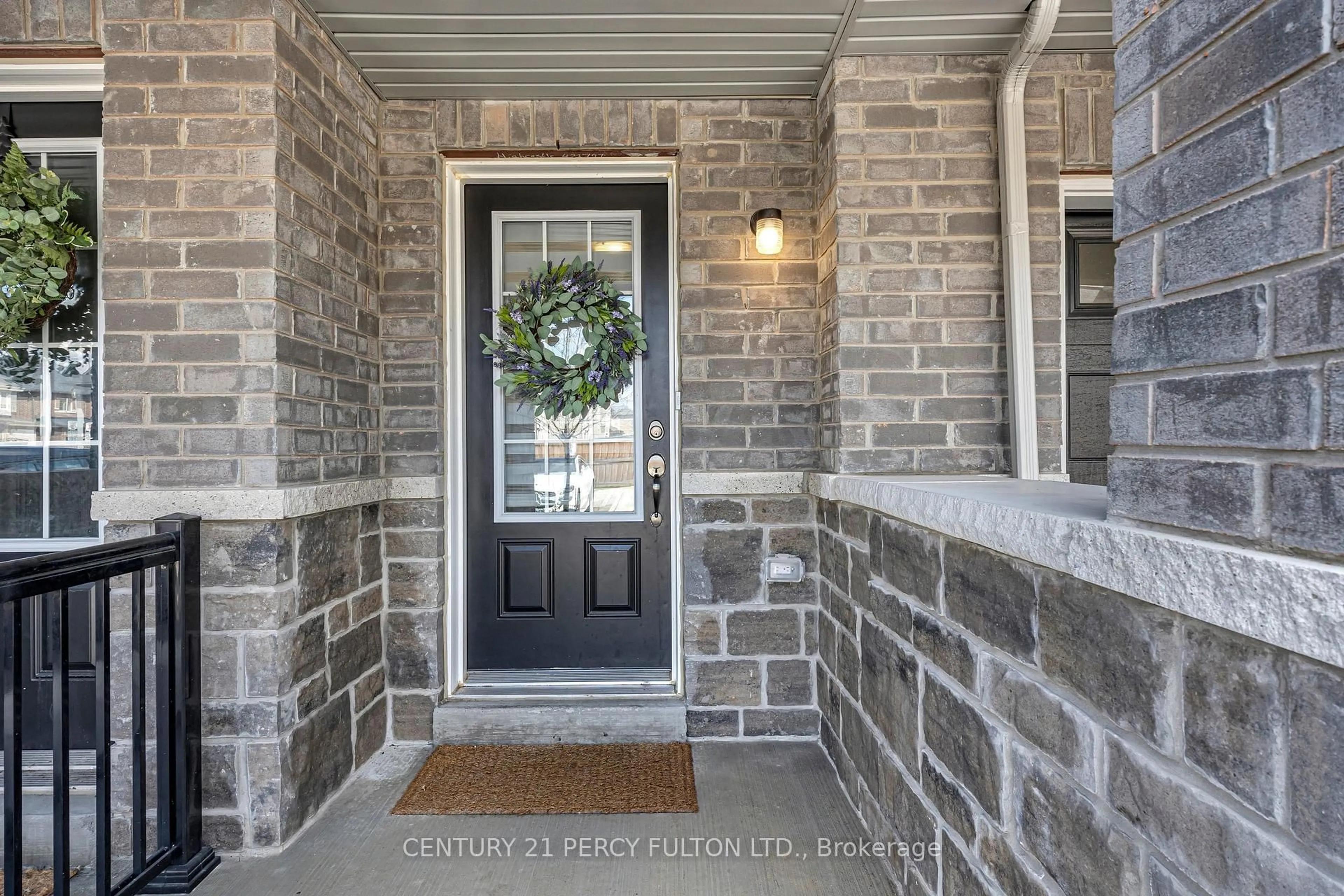 Indoor entryway for 23 Honey Crisp Lane, Clarington Ontario L1C 7H7