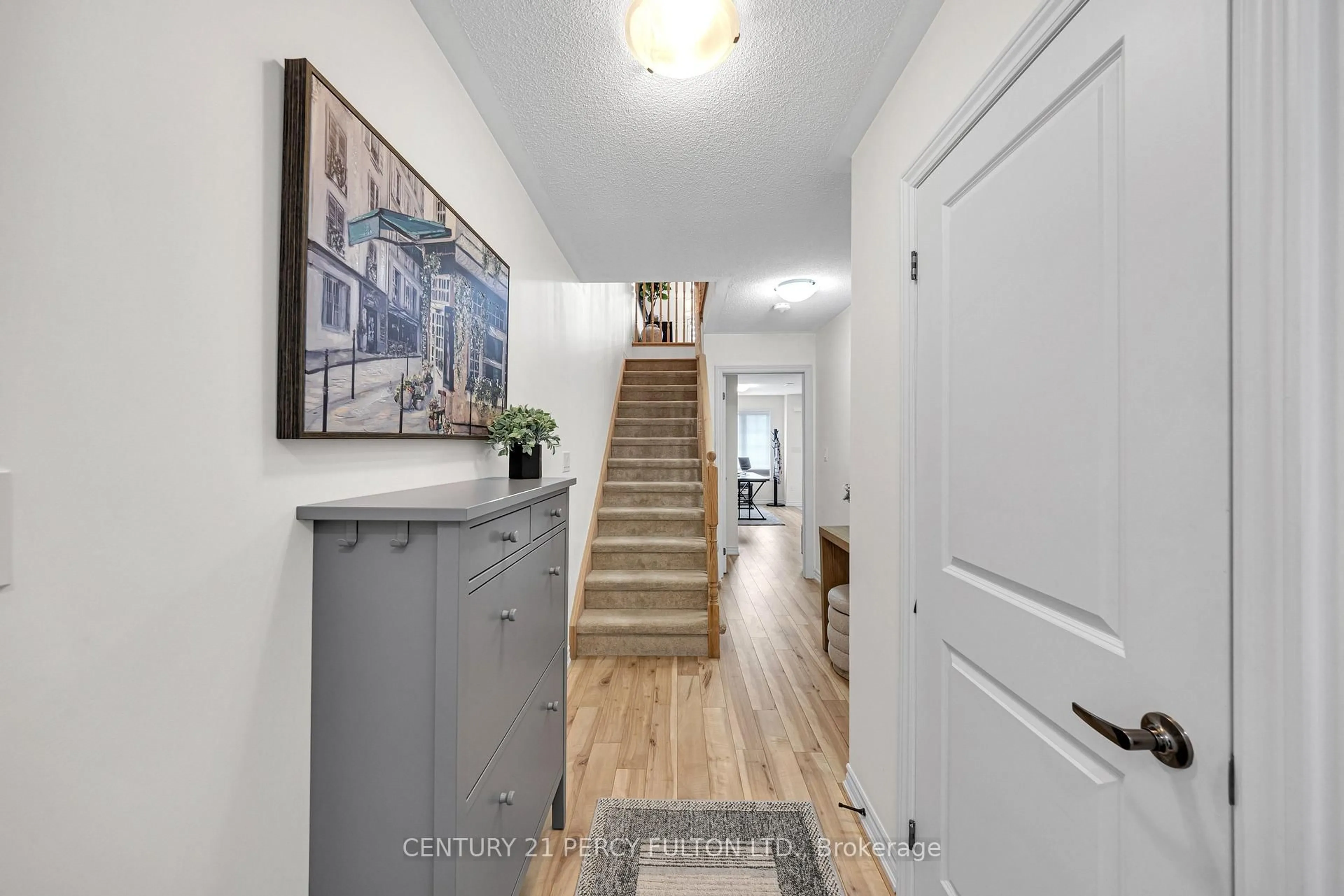 Indoor entryway for 23 Honey Crisp Lane, Clarington Ontario L1C 7H7