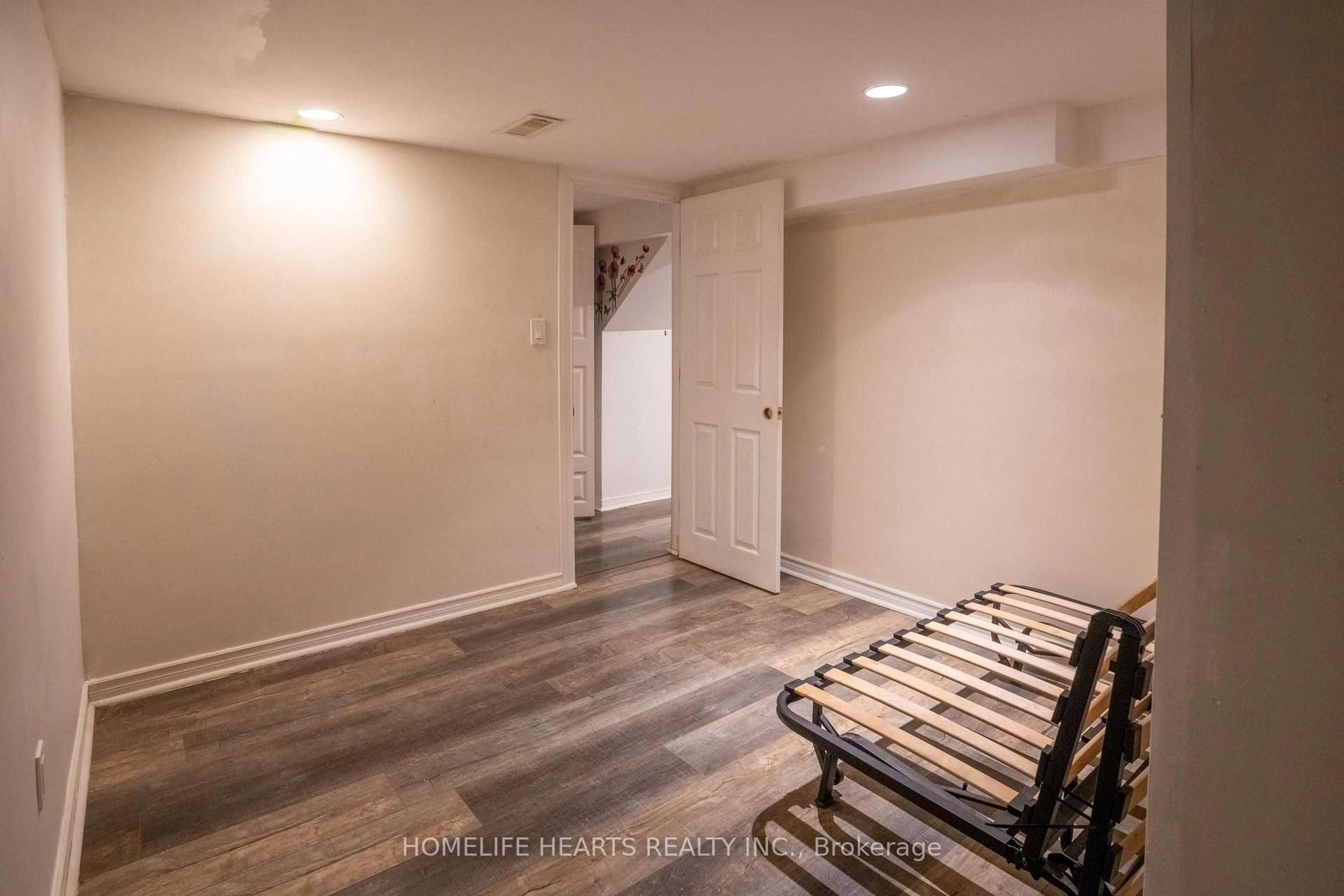 A pic of a room for 14 Mackinac Cres, Toronto Ontario M1J 1P9