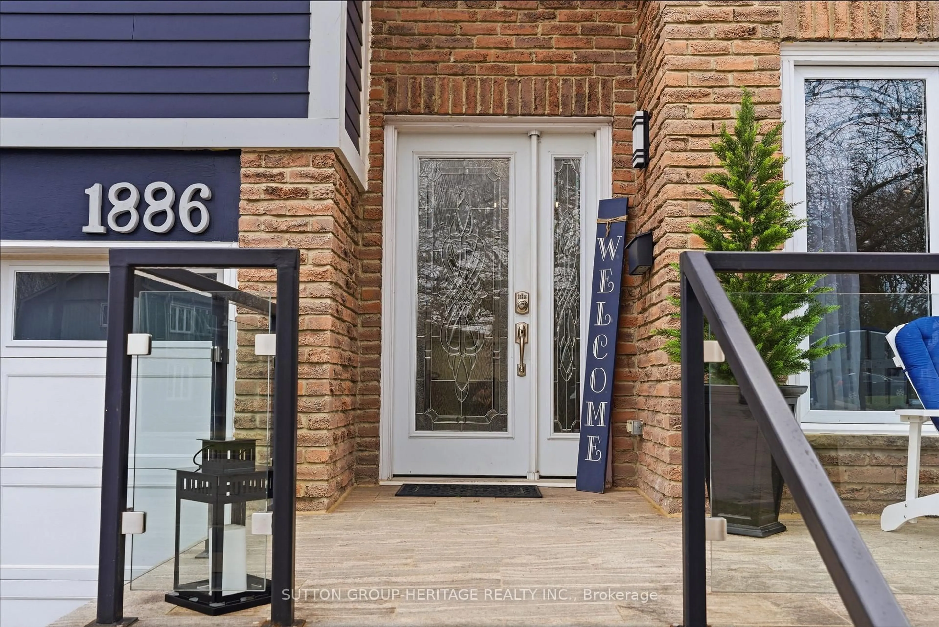 Unknown for 1886 Malden Cres, Pickering Ontario L1V 3G4