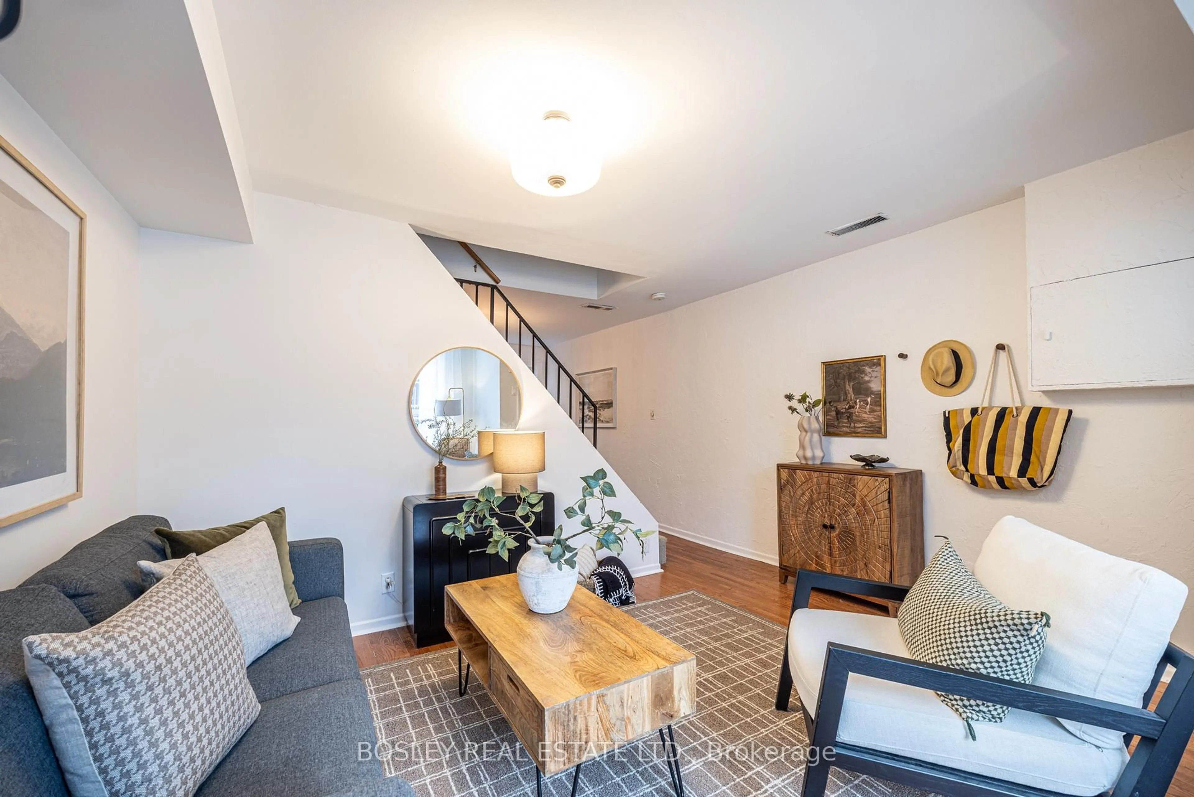 Living room with furniture, unknown for 195 Rhodes Ave, Toronto Ontario M4L 3A2