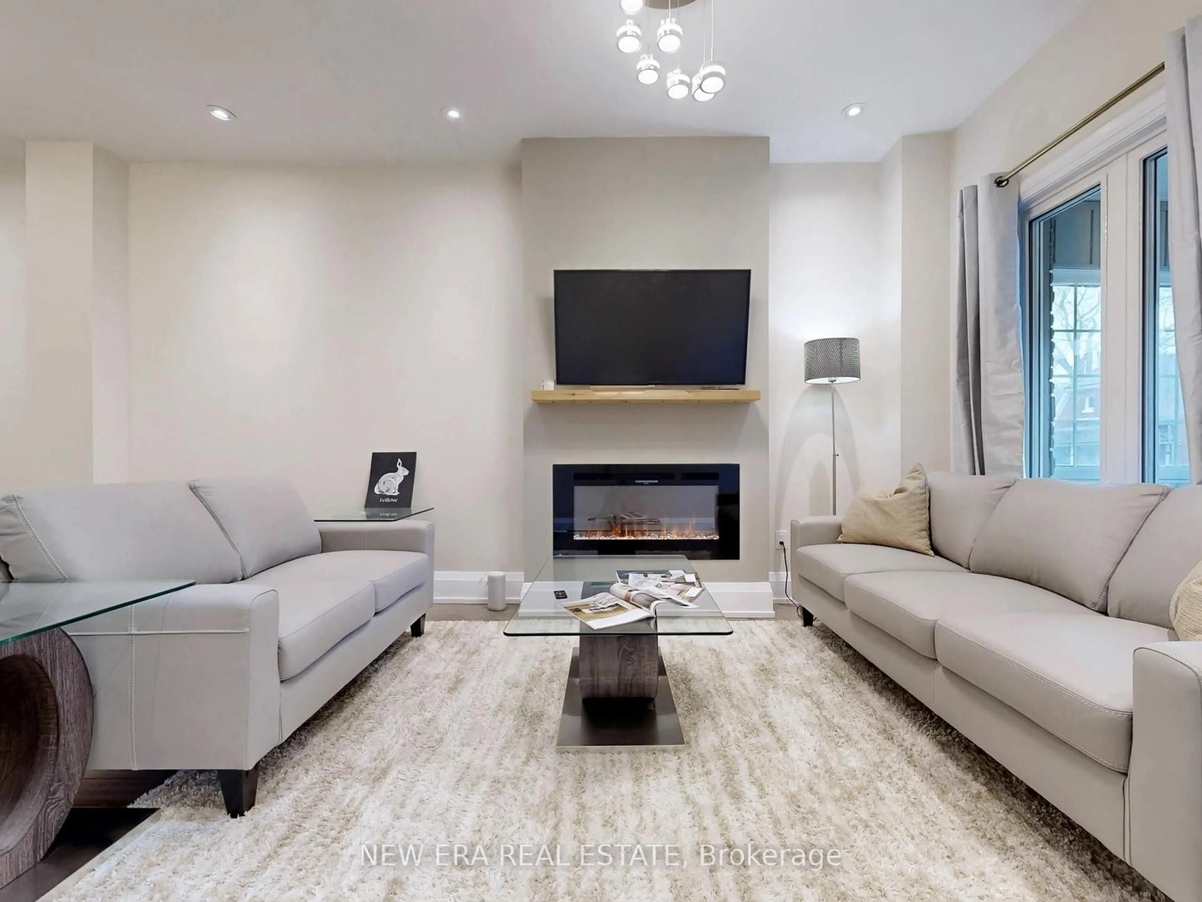 Living room with furniture, unknown for 75 Laing St, Toronto Ontario M4L 2N4