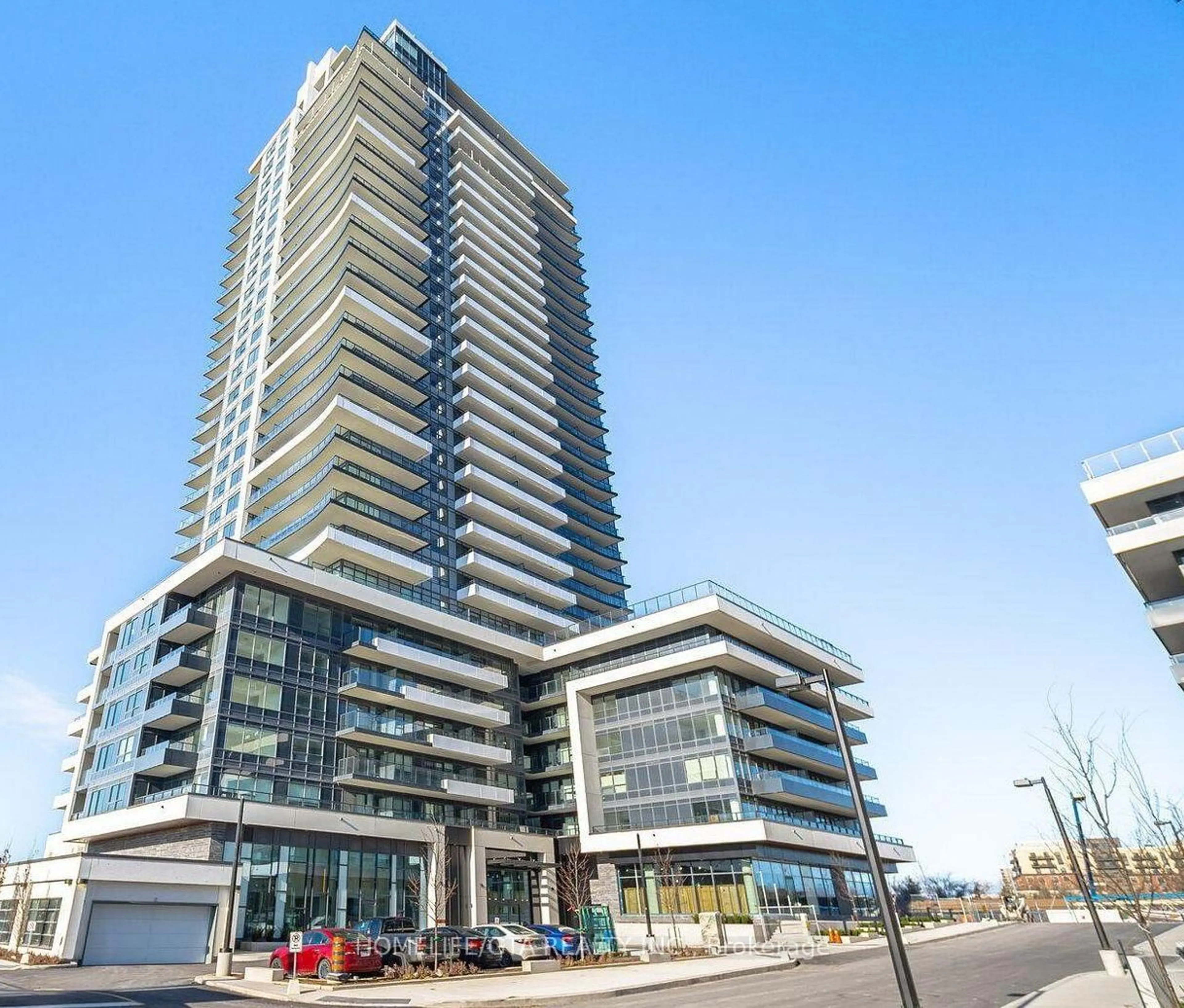 Indoor foyer for 1435 Celebration Dr #2811, Pickering Ontario L1W 0C4