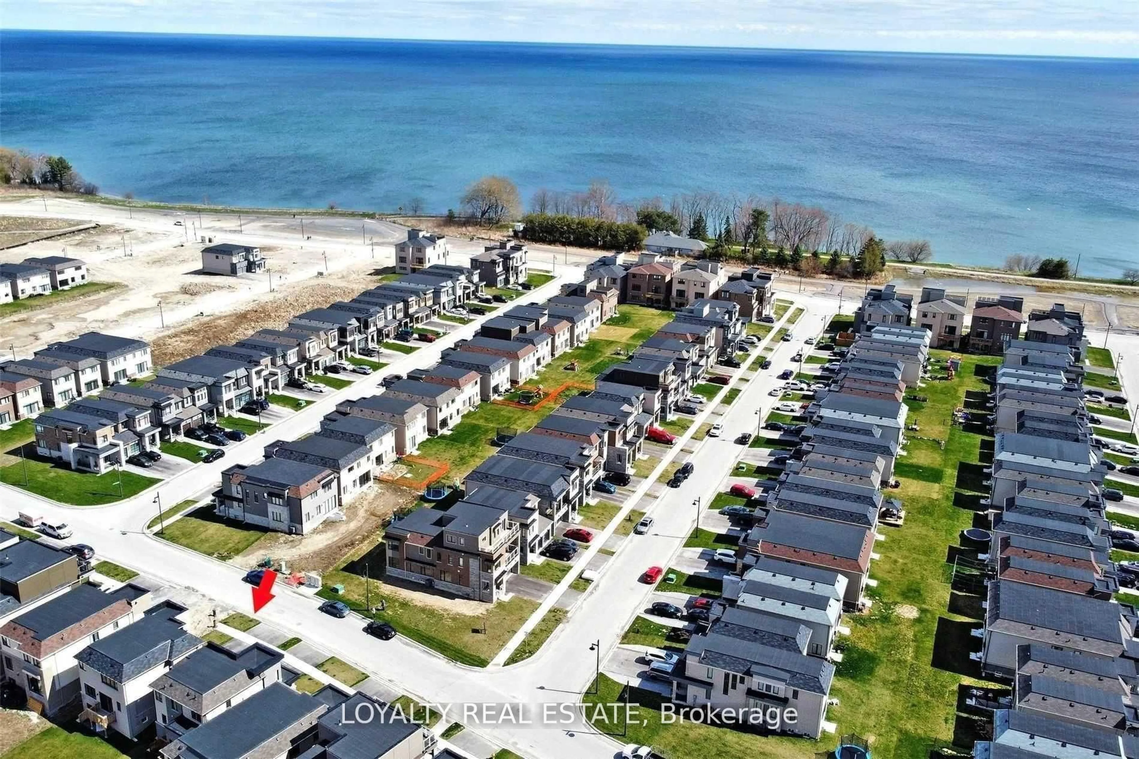 A pic from outside/outdoor area/front of a property/back of a property/a pic from drone, water/lake/river/ocean view for 127 Yacht Dr, Clarington Ontario L1C 4A7