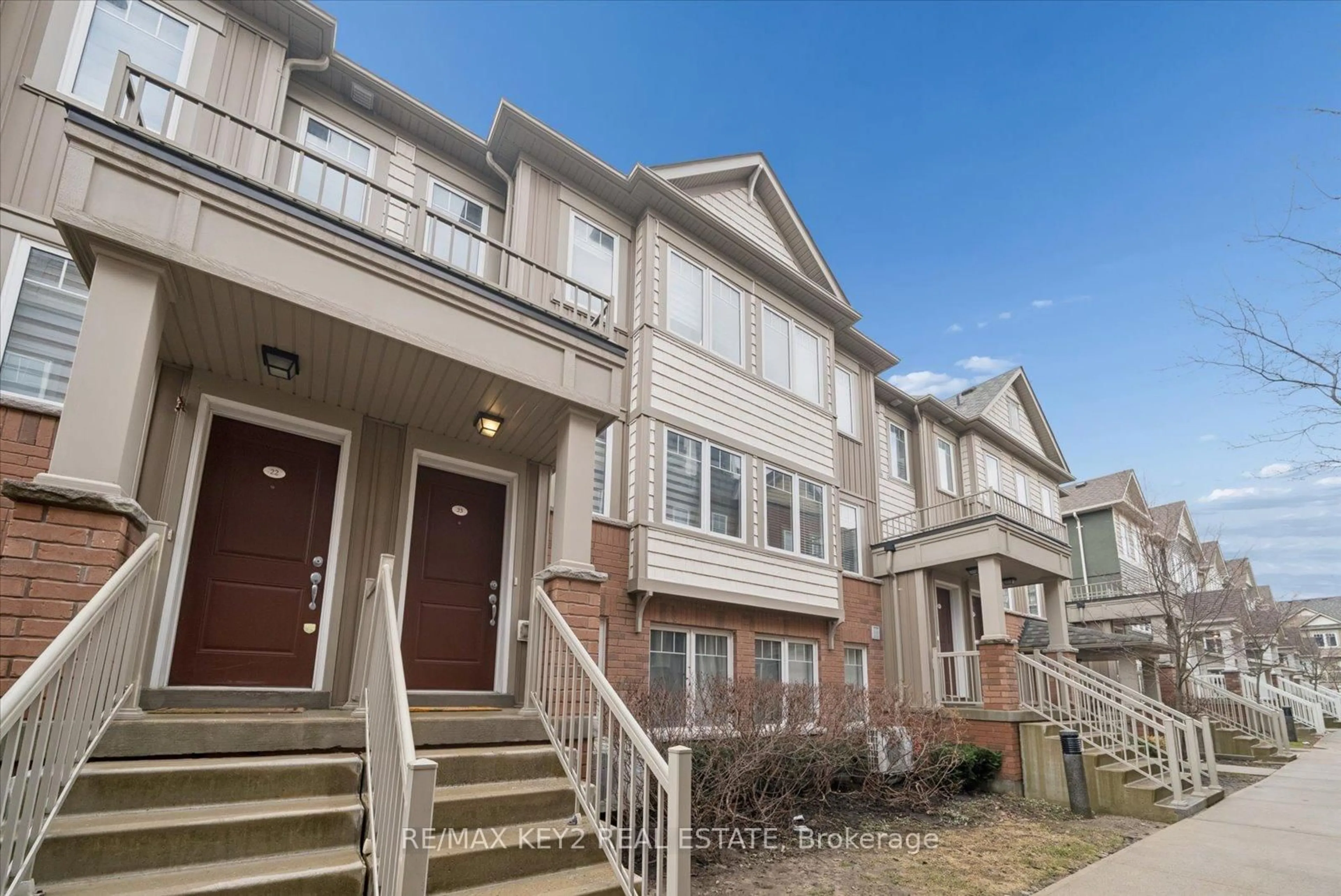 Unknown for 2500 Hill Rise Crt #23, Oshawa Ontario L1L 0W2