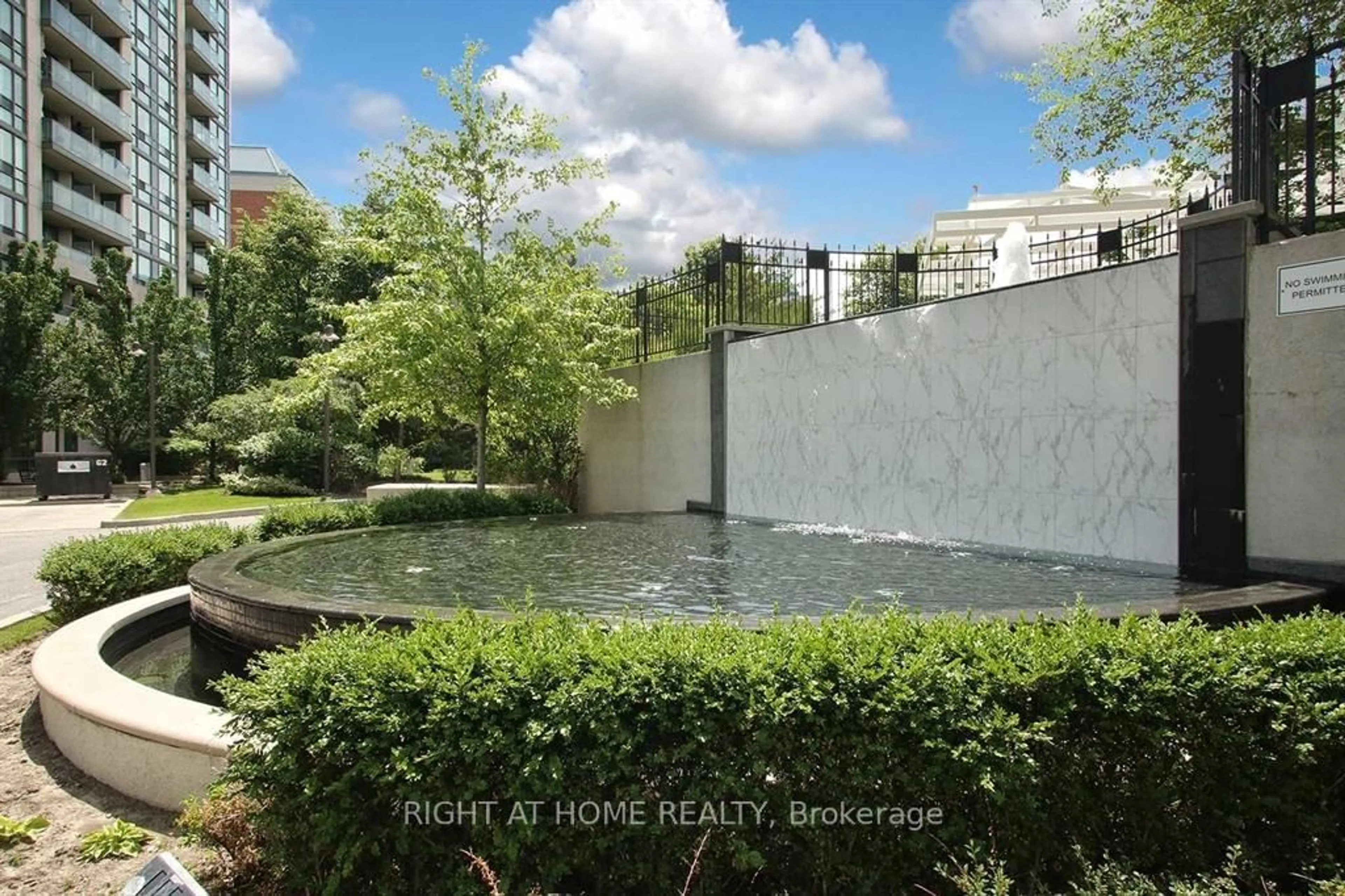 Pool for 68 Grangeway Ave #210, Toronto Ontario M1H 0A1