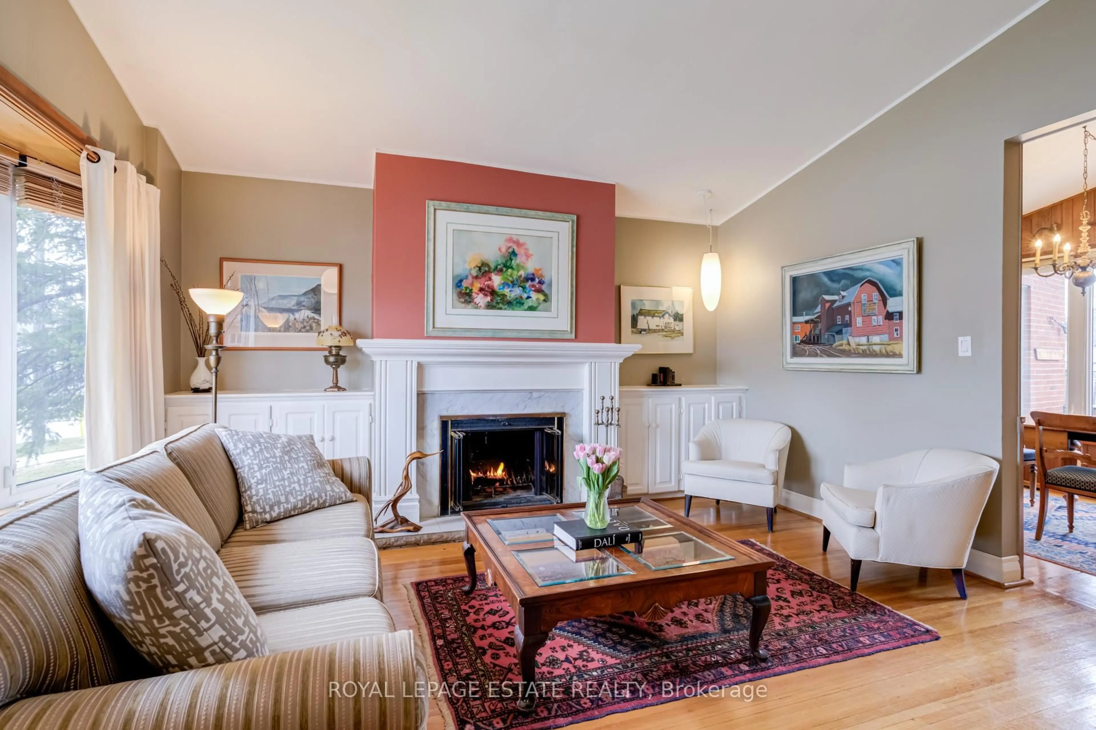 Living room with furniture, unknown for 32 Benprice Crt, Toronto Ontario M1H 1N3