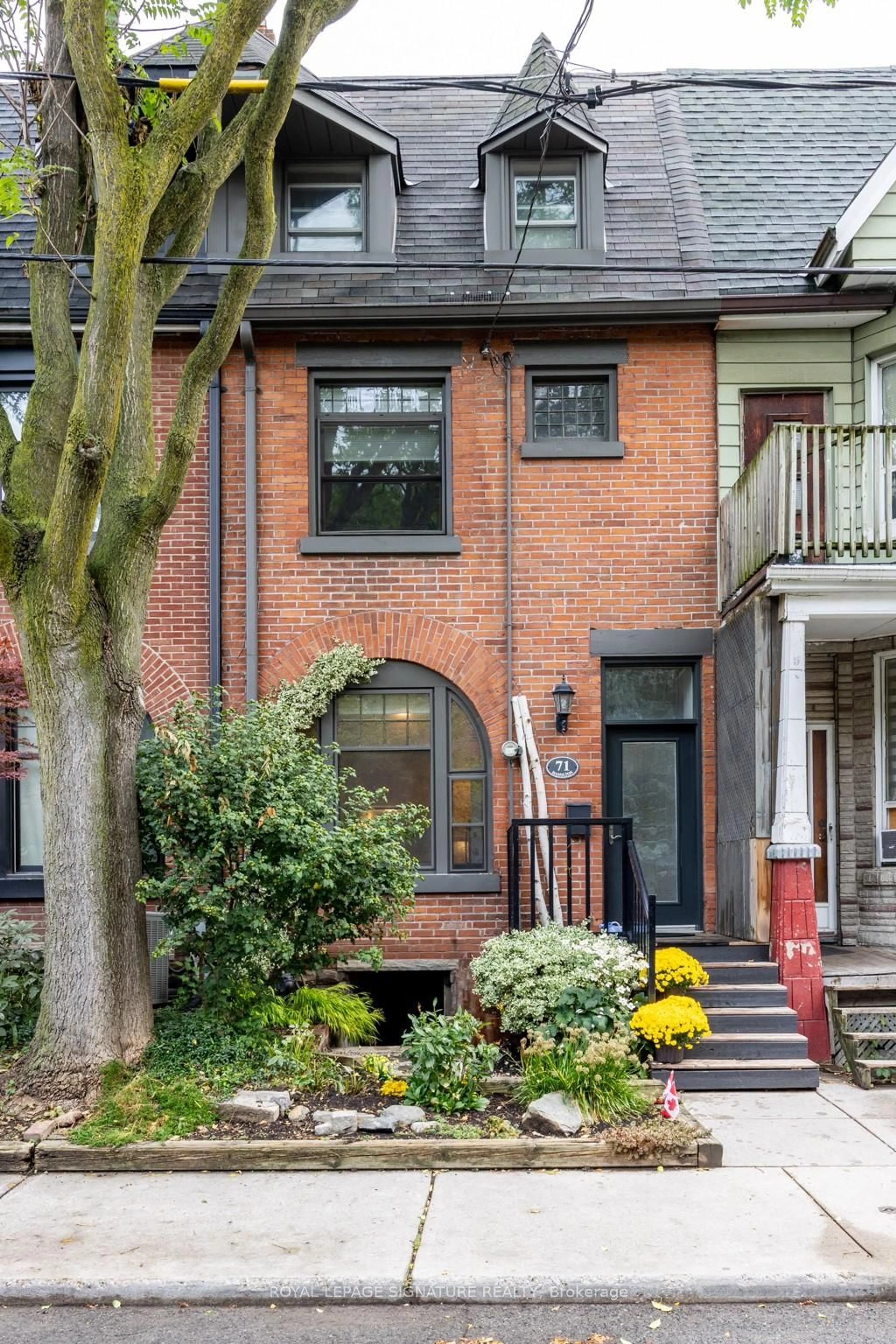 Home with brick exterior material, street for 71 Hamilton St, Toronto Ontario M4M 2C7