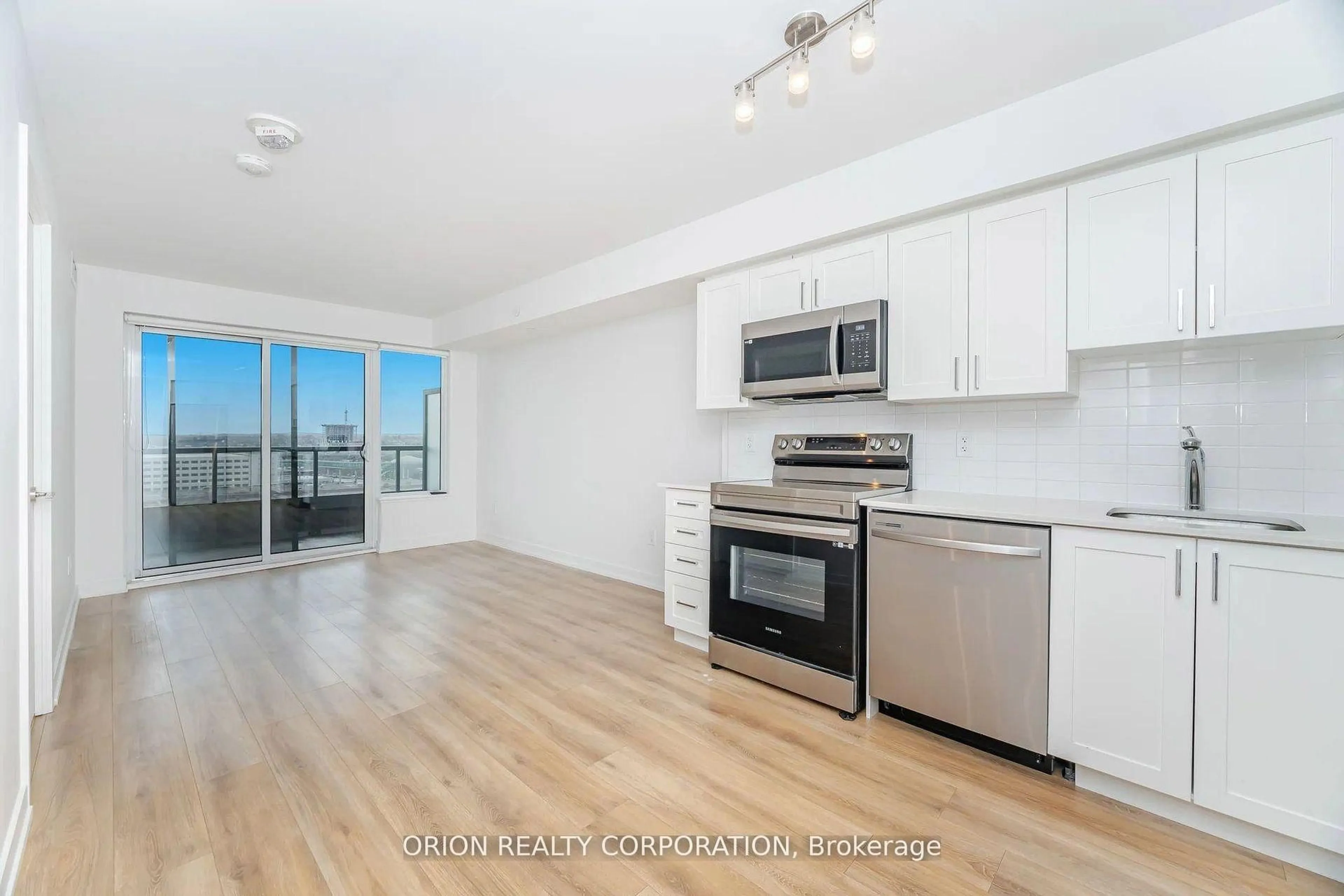 Unknown for 1480 Bayly St #1103, Pickering Ontario L1W 0C2