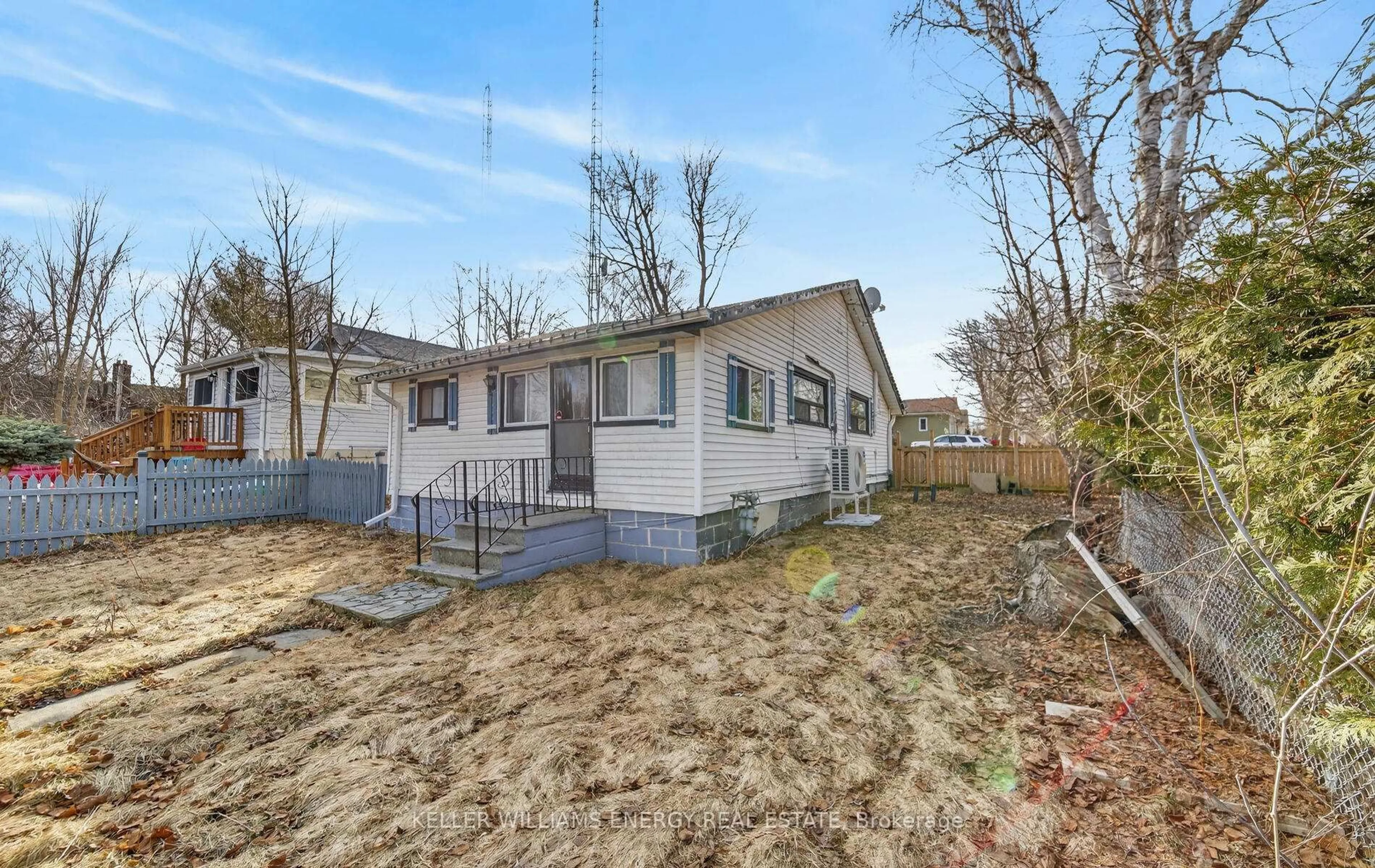 Unknown for 108 Centre St, Scugog Ontario L0B 1E0