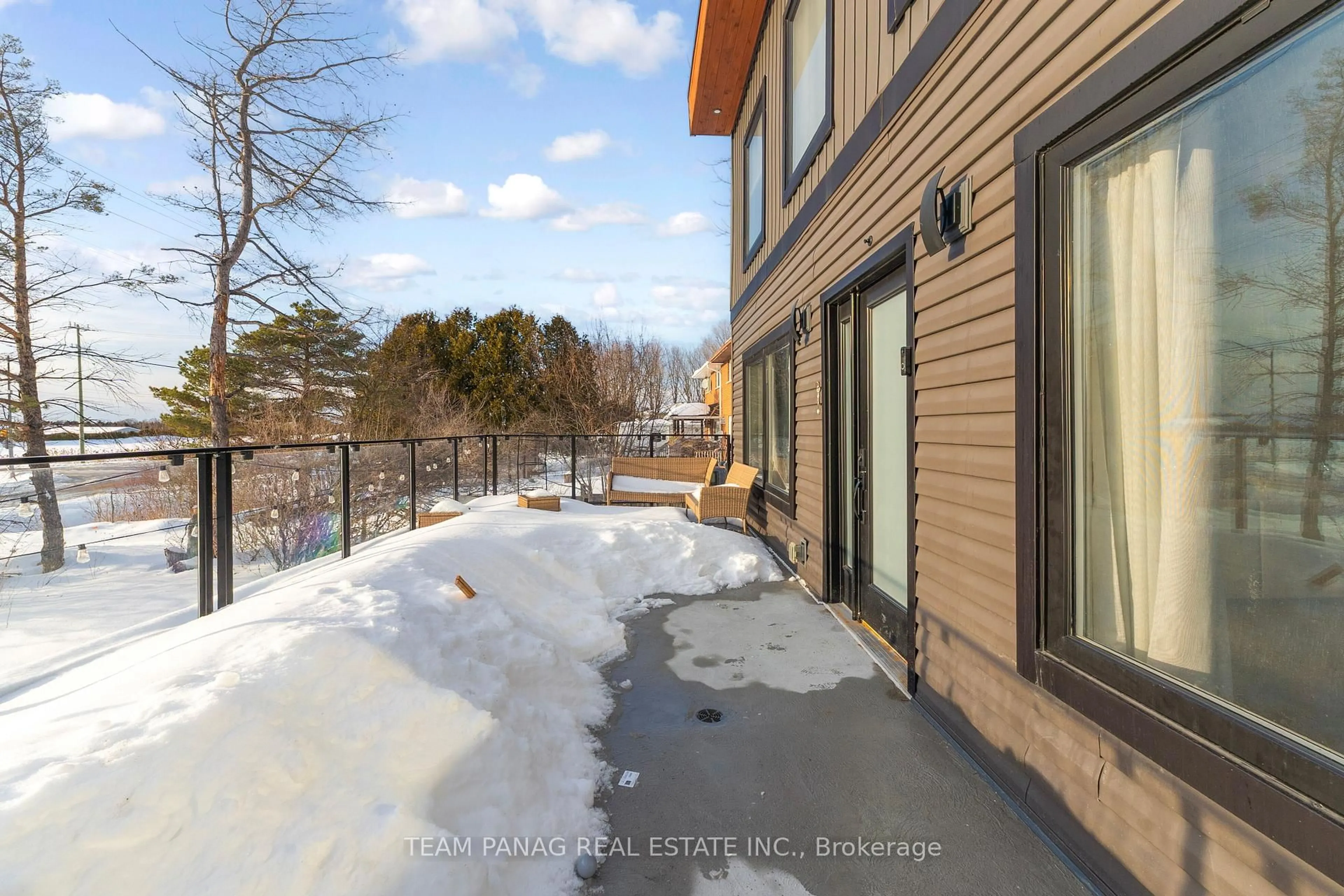 Unknown for 11561 Russell Rd, Scugog Ontario L9L 1B3