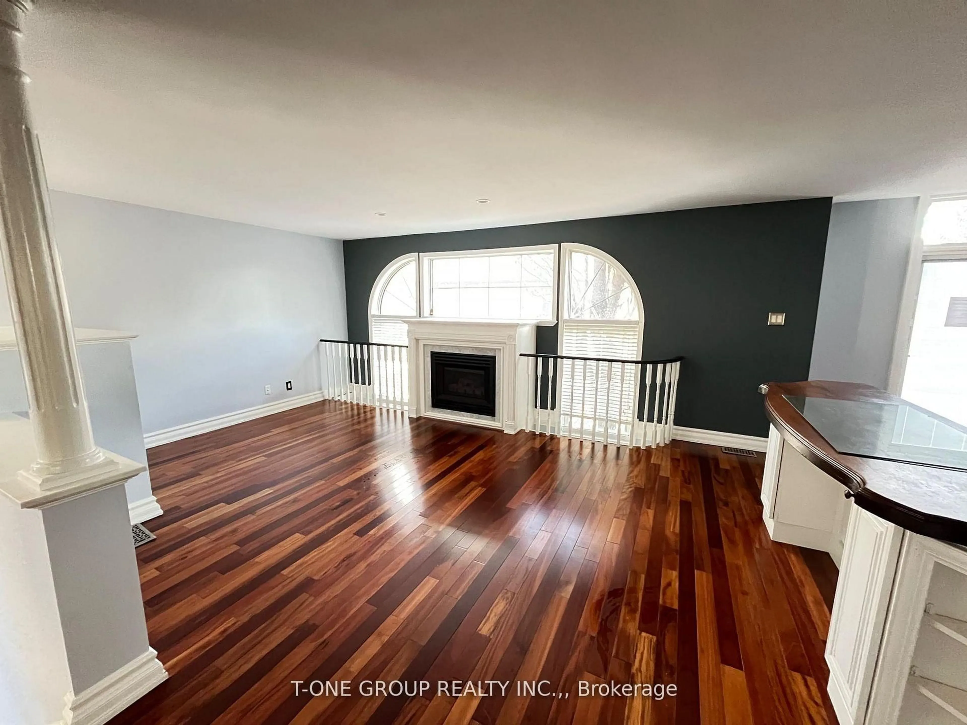 A pic of a room for 507 Dunlop St, Whitby Ontario L1N 1V3