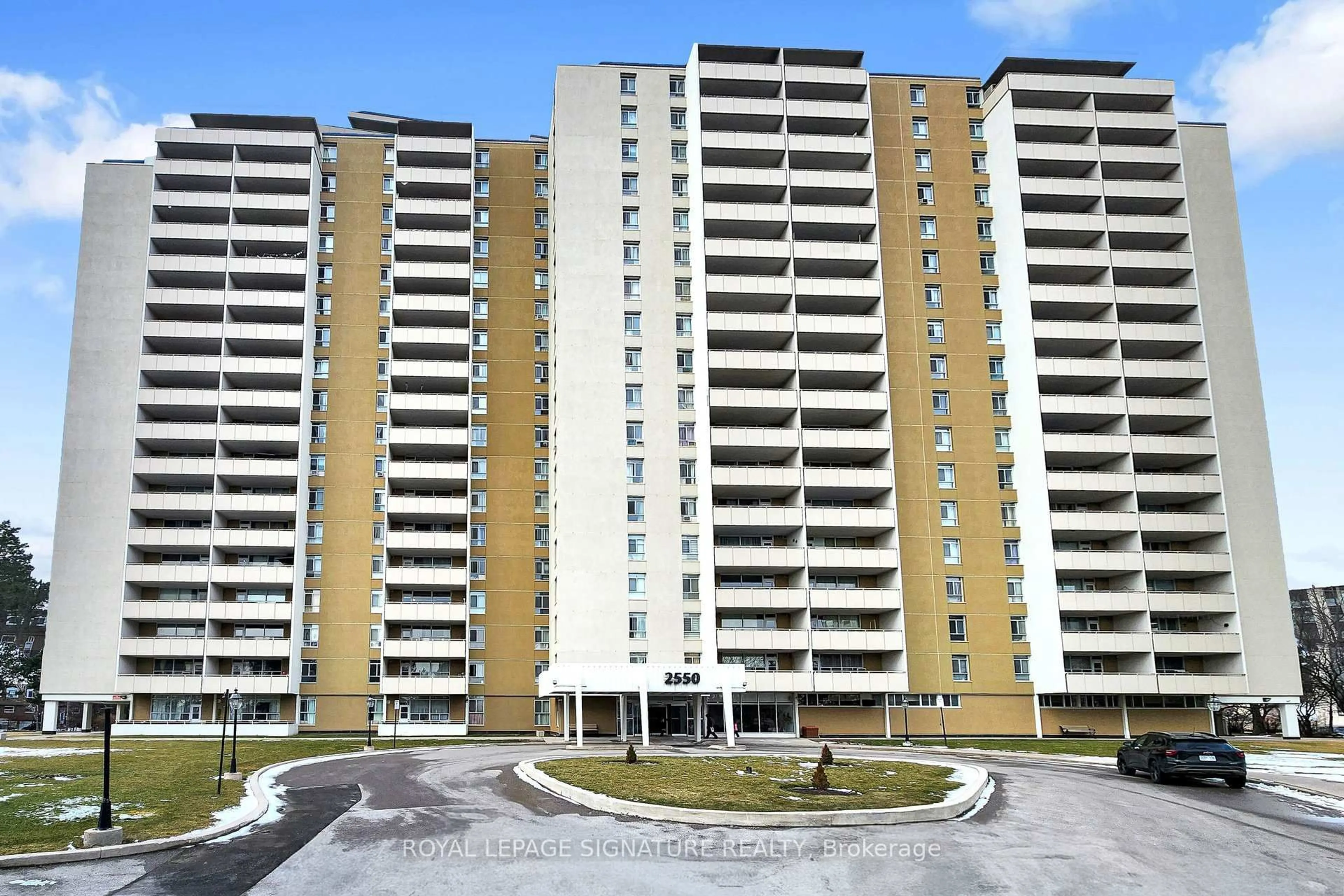 Unknown for 2550 Pharmacy Ave #703, Toronto Ontario M1W 1H9