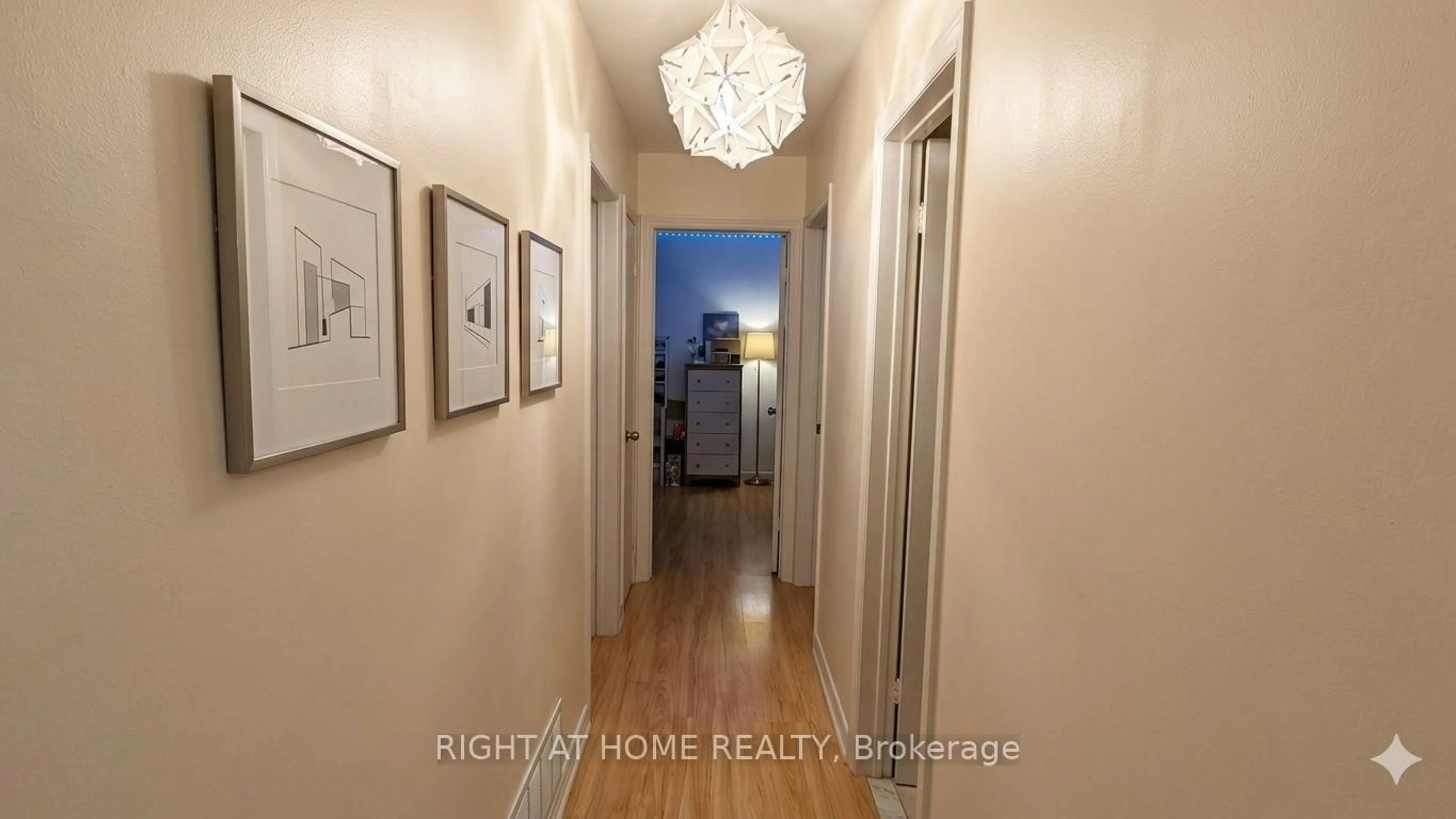 Indoor entryway for 81 Heaslip Terr, Toronto Ontario M1T 1W8