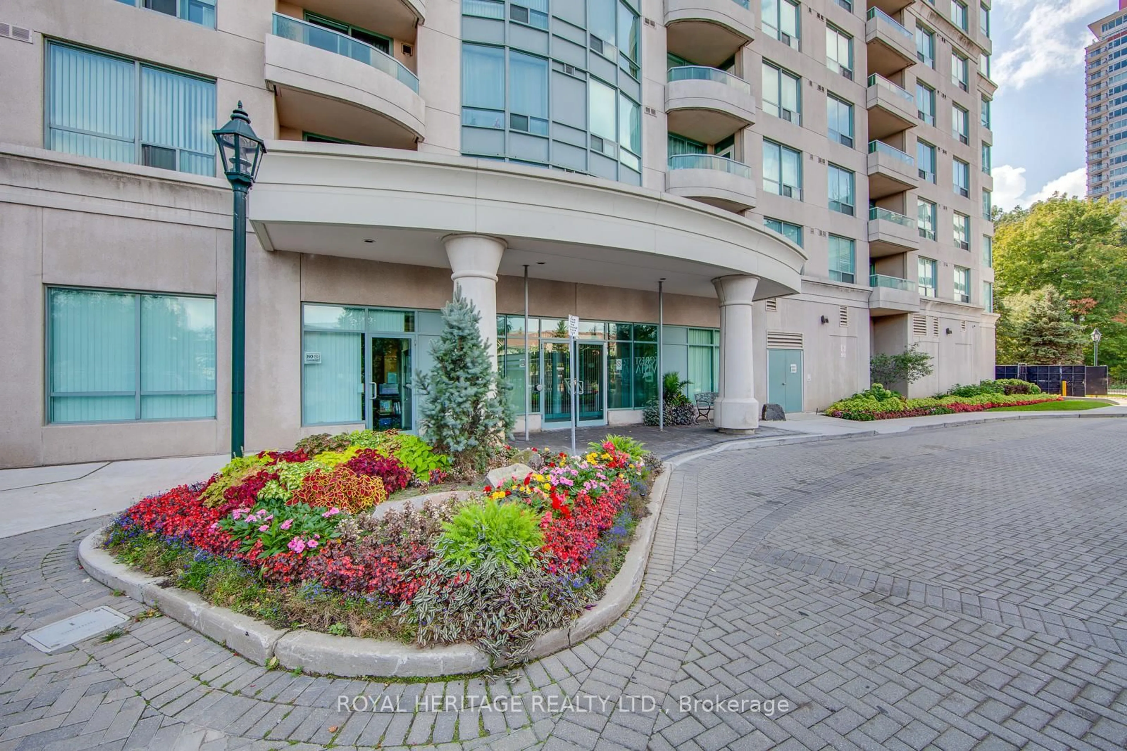 Indoor foyer for 61 Town Centre Crt #1903, Toronto Ontario M1P 5C5