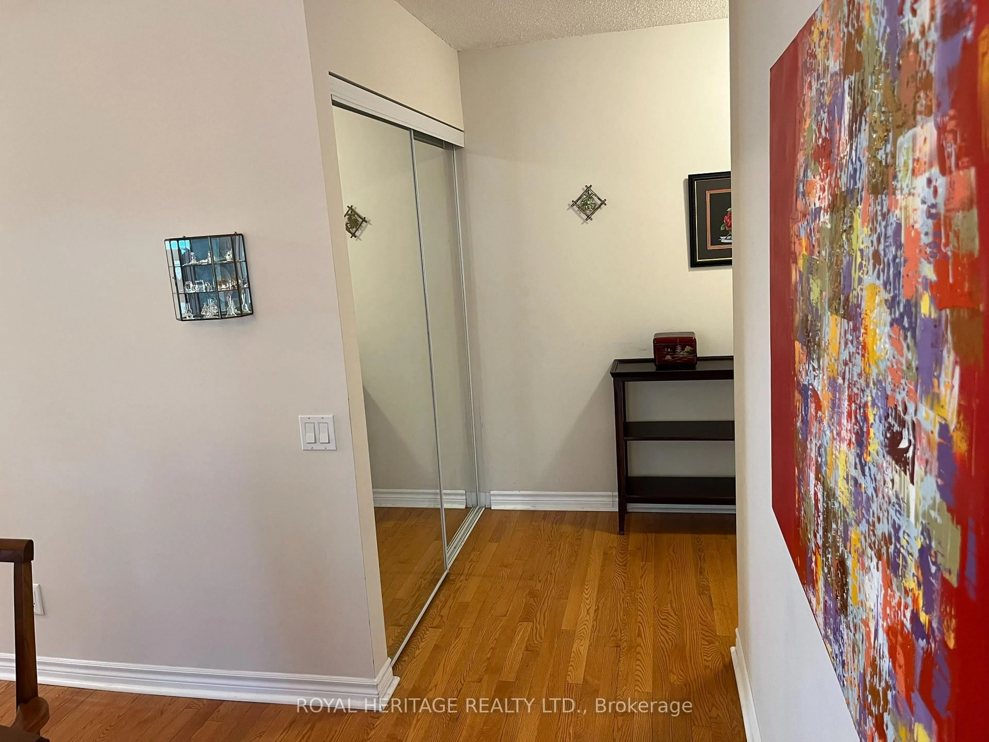 Indoor entryway for 61 Town Centre Crt #1903, Toronto Ontario M1P 5C5