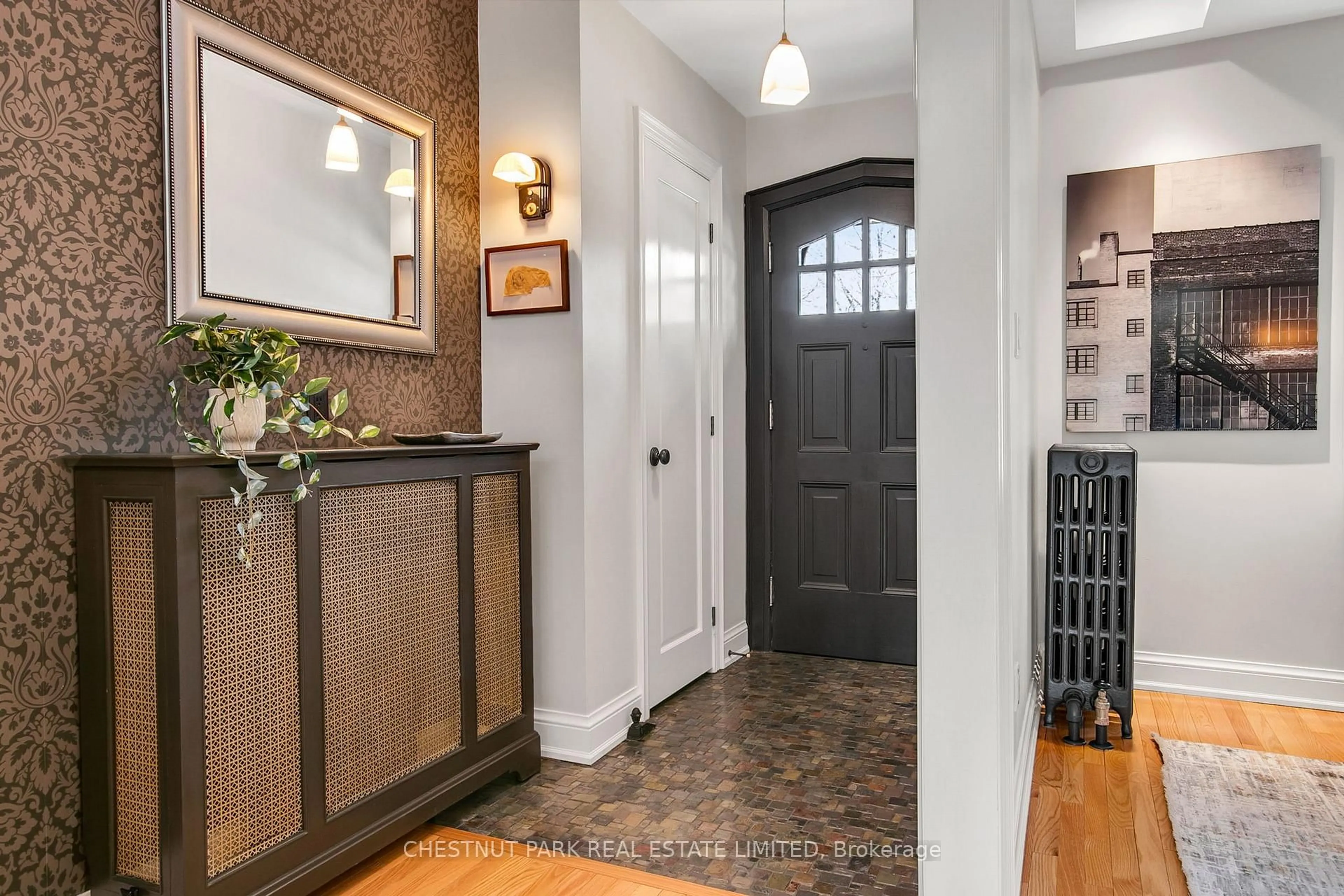 Indoor entryway for 12 Chilton Rd, Toronto Ontario M4J 3C6
