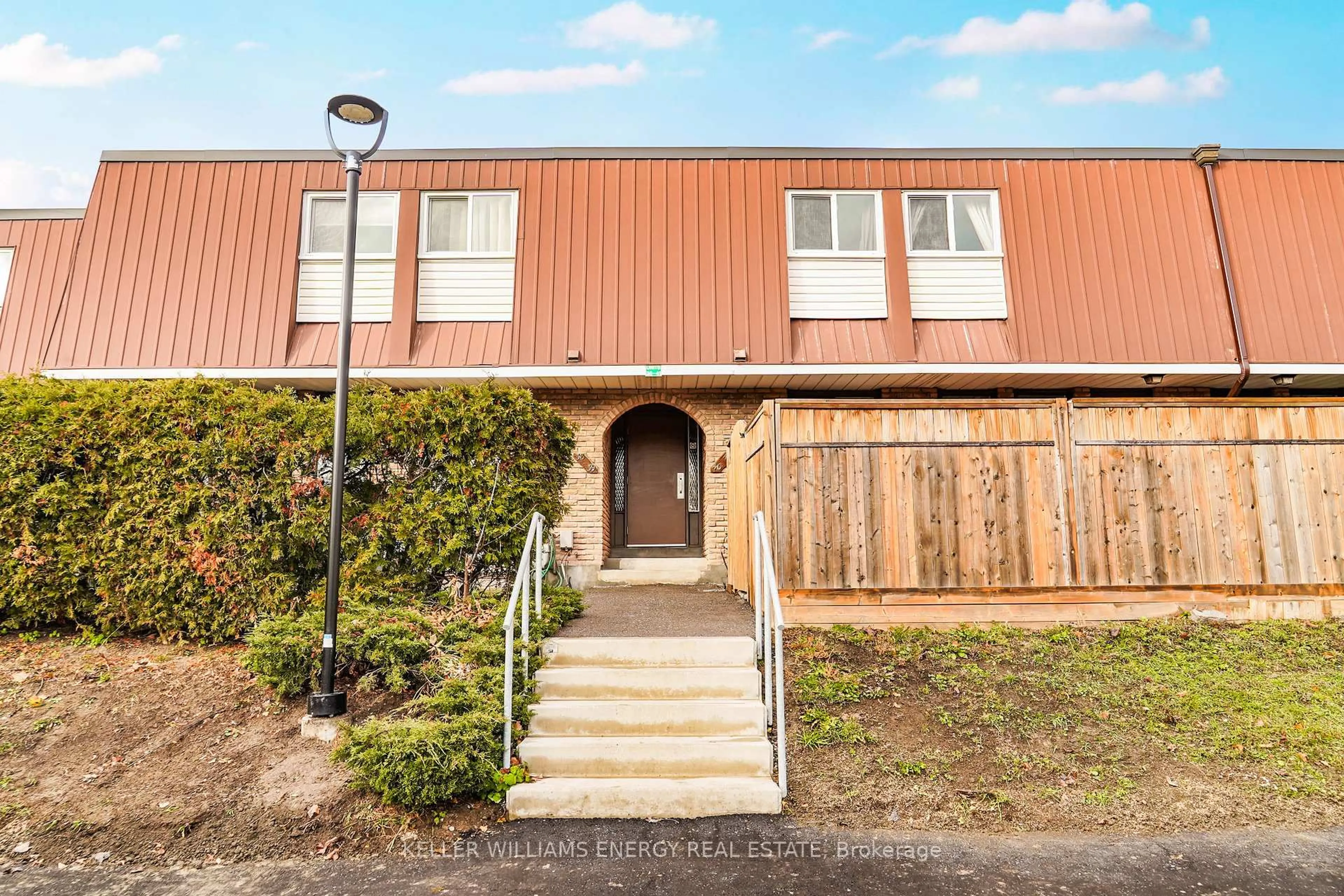 Unknown for 1333 Mary St #39, Oshawa Ontario L1G 6Z3