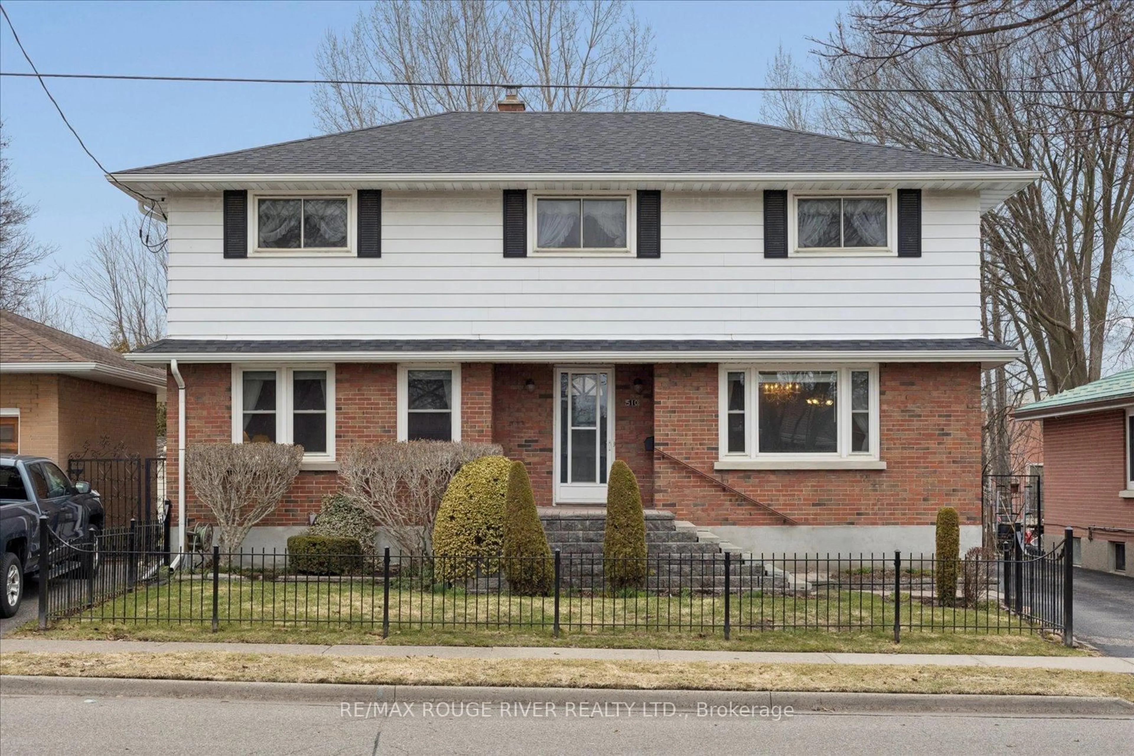 Home with brick exterior material, street for 510 Dunkirk Ave, Oshawa Ontario L1H 3G7