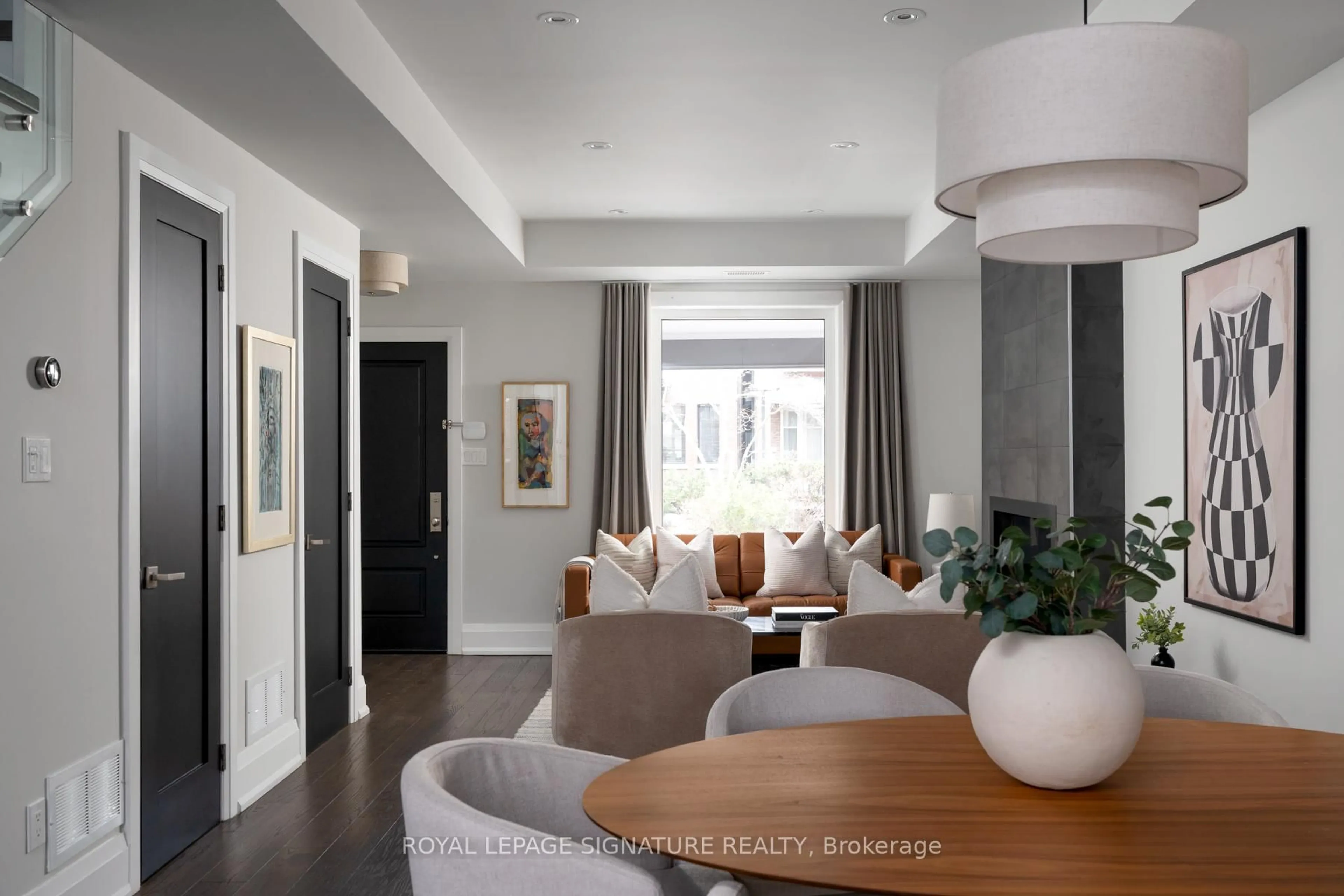 Living room with furniture, unknown for 77 Dearbourne Ave, Toronto Ontario M4K 1M6