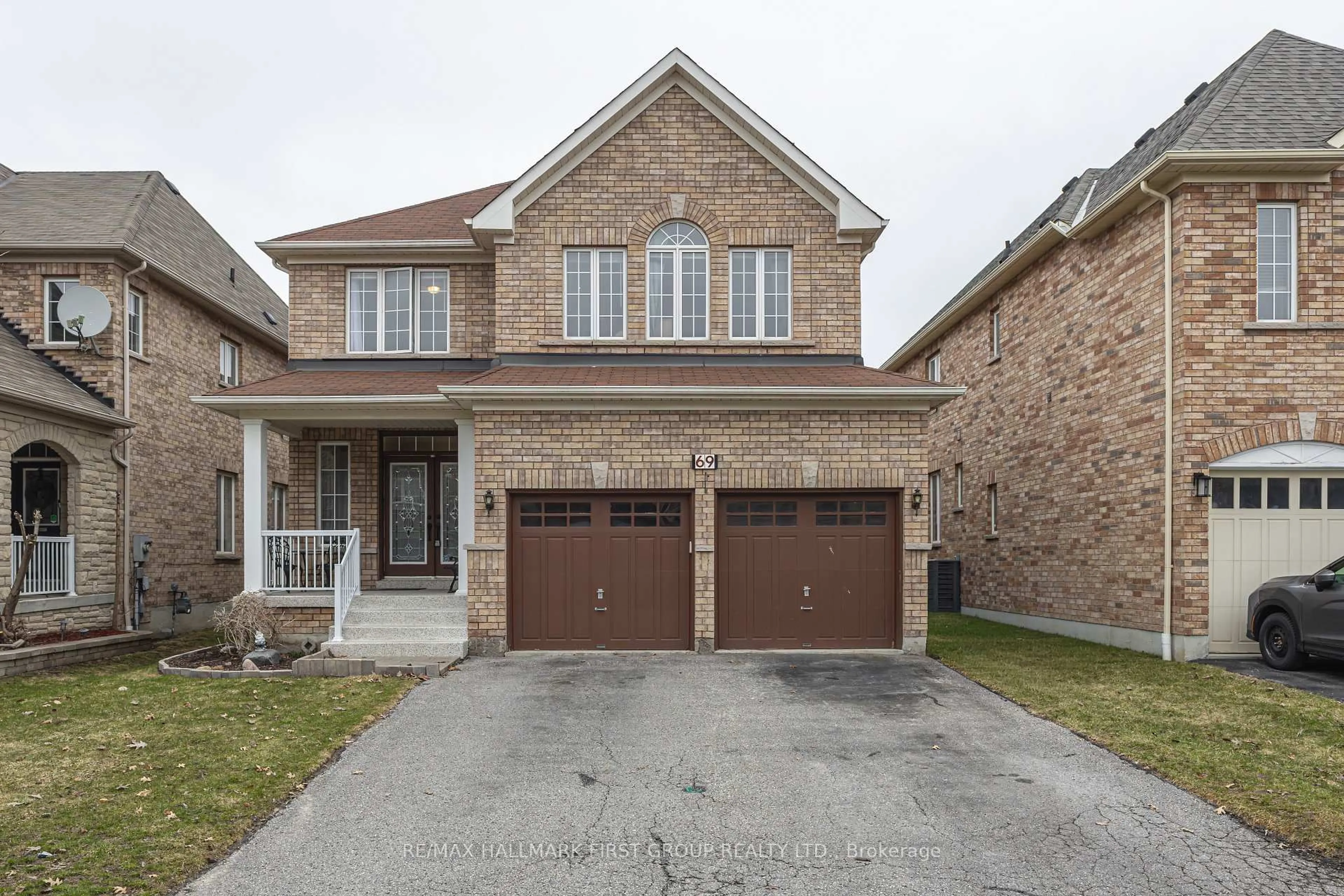 Home with brick exterior material, street for 69 Abbyview Dr, Whitby Ontario L1P 0A5