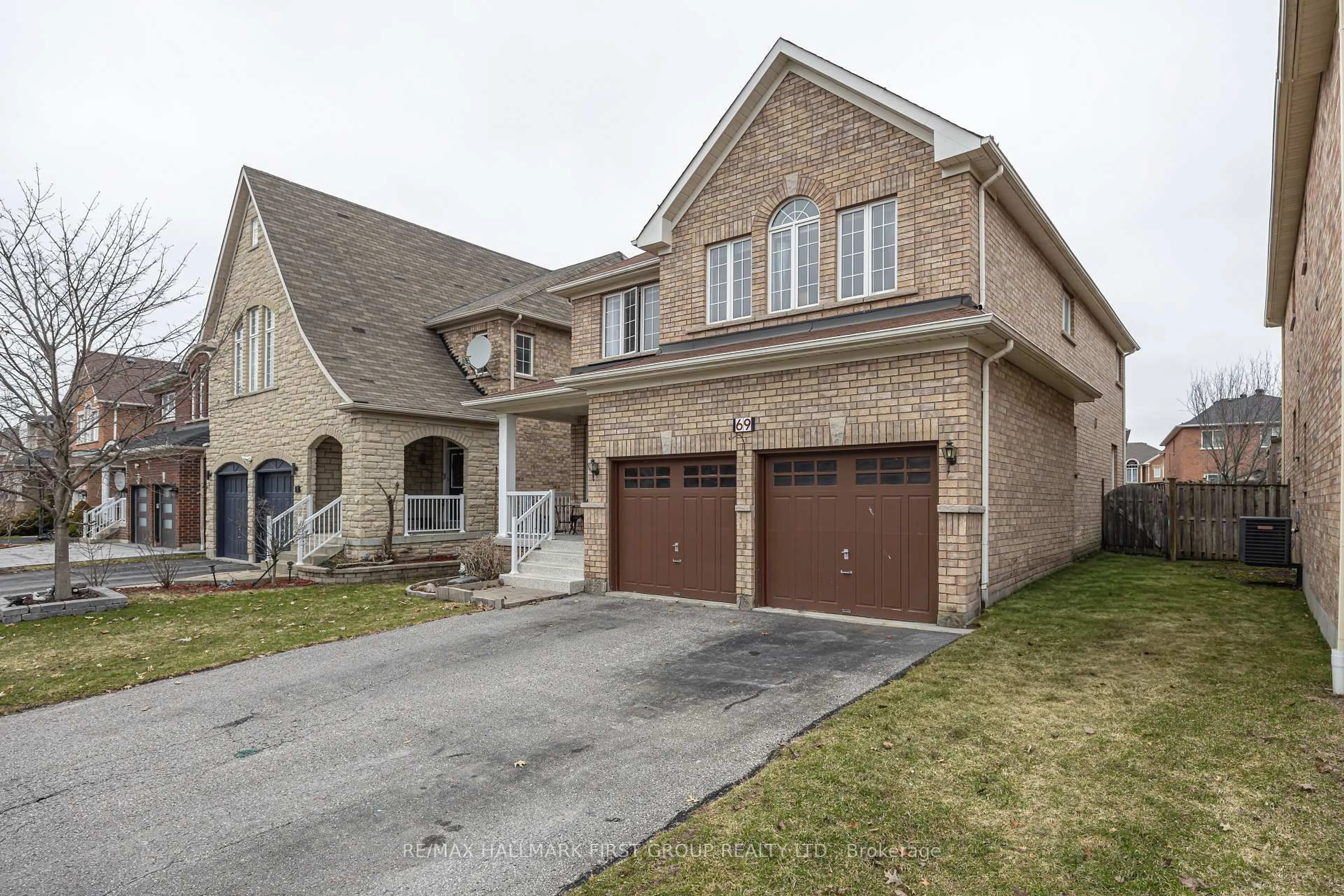 Home with brick exterior material, street for 69 Abbyview Dr, Whitby Ontario L1P 0A5