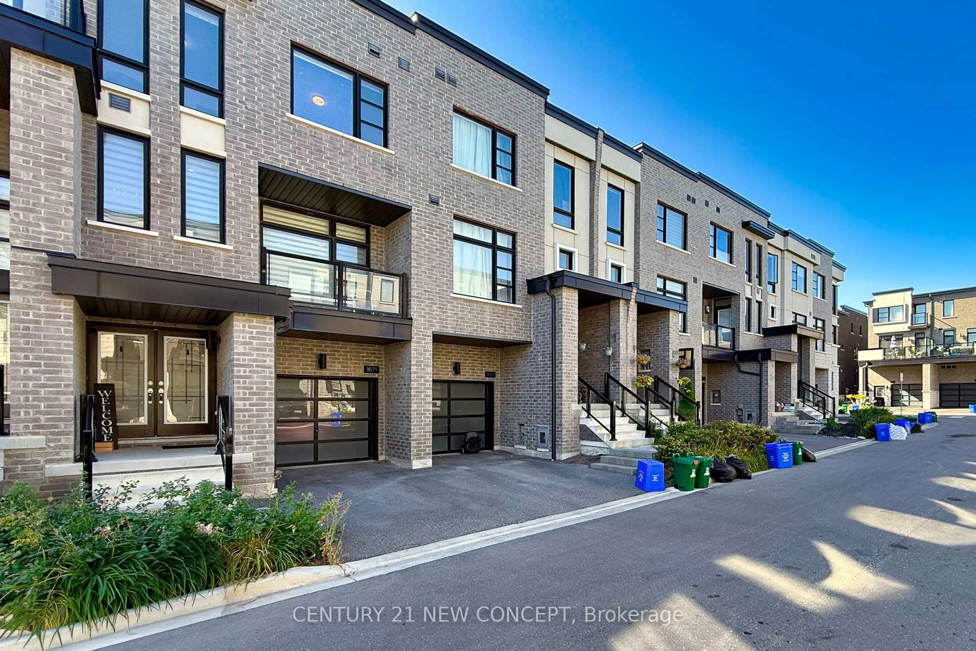 Home with brick exterior material, street for 1671 Hidden Valley Glen, Pickering Ontario L1X 0H7