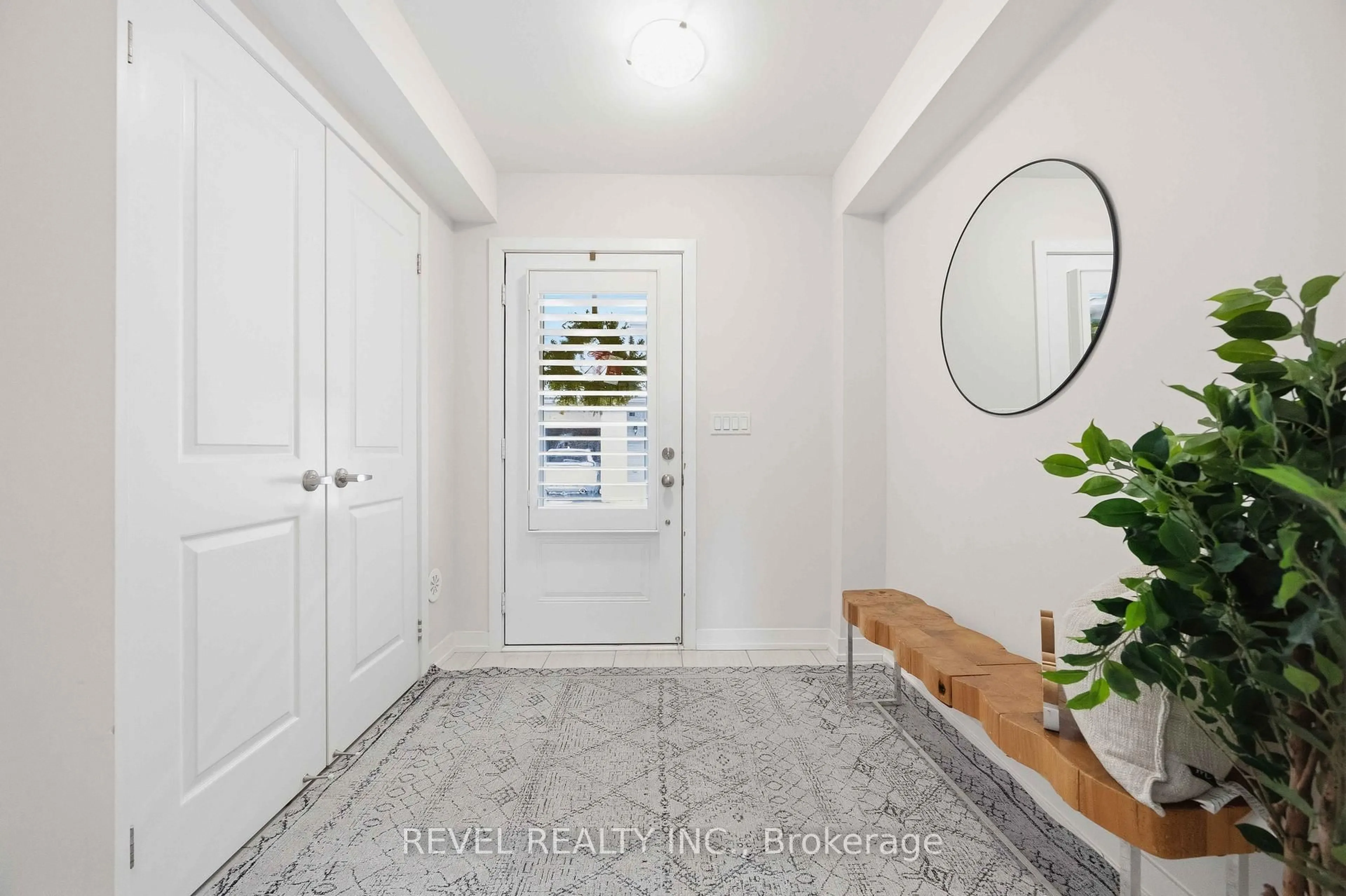 Indoor entryway for 1956 Altona Rd #14, Pickering Ontario L1V 1M7