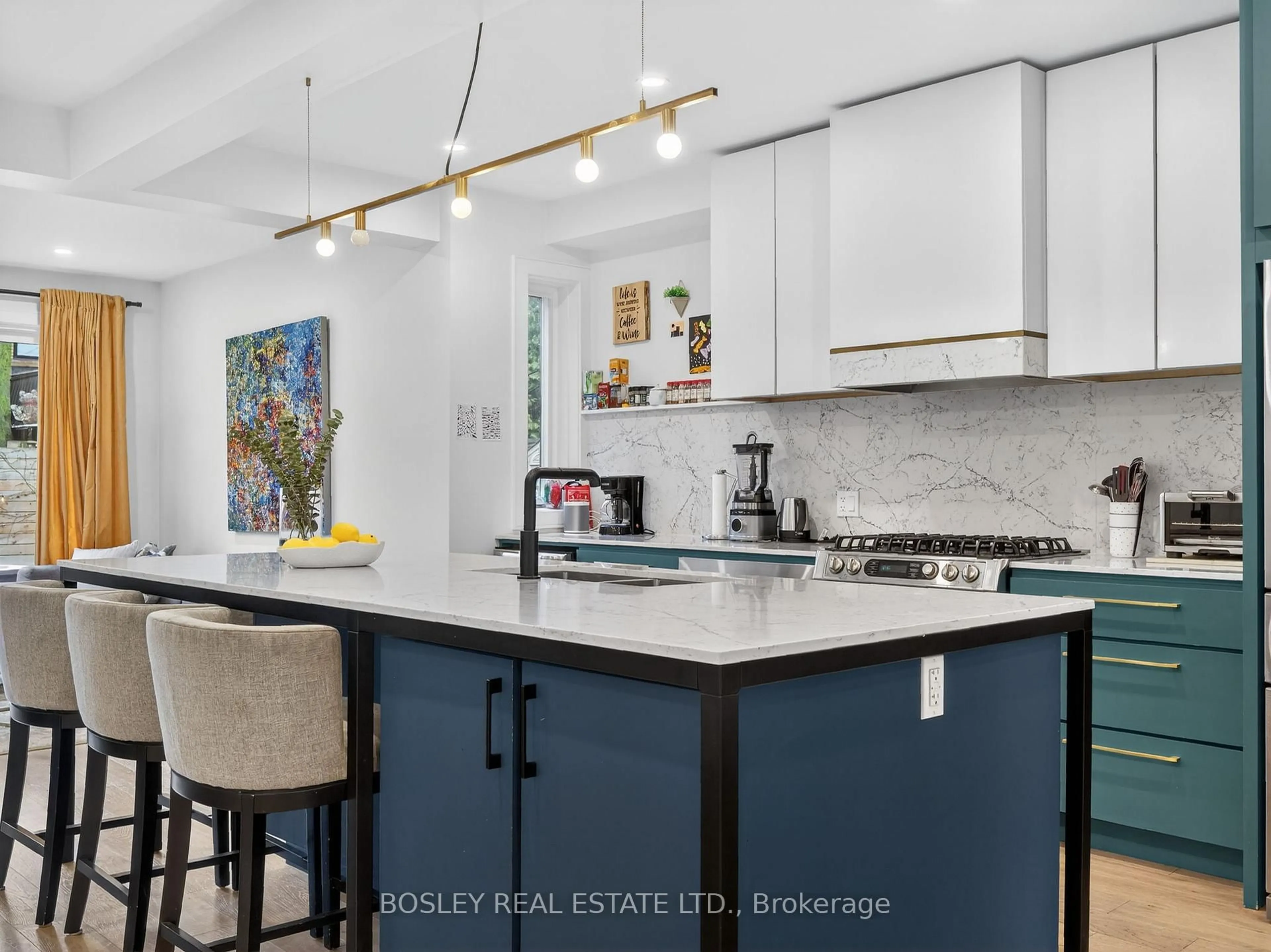 Open concept kitchen, ceramic/tile floor for 14 Coady Ave, Toronto Ontario M4M 2Y8