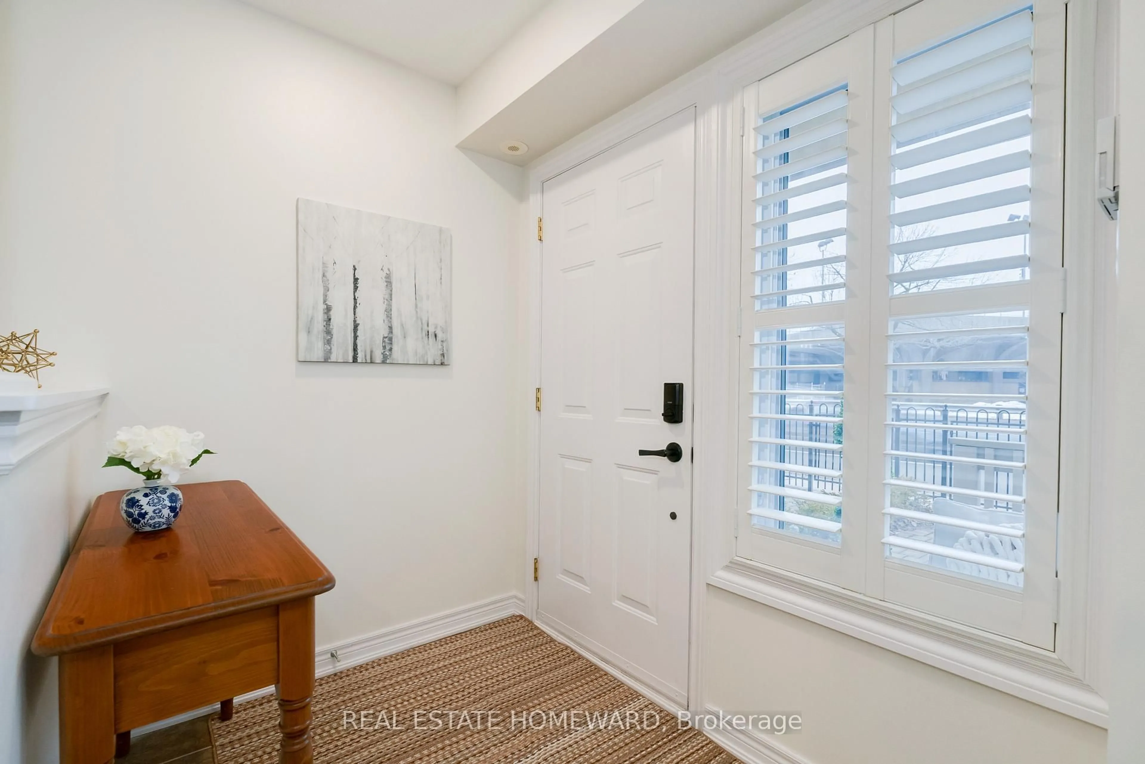 Indoor entryway for 1848 Lake Shore Blvd, Toronto Ontario M4L 6S8