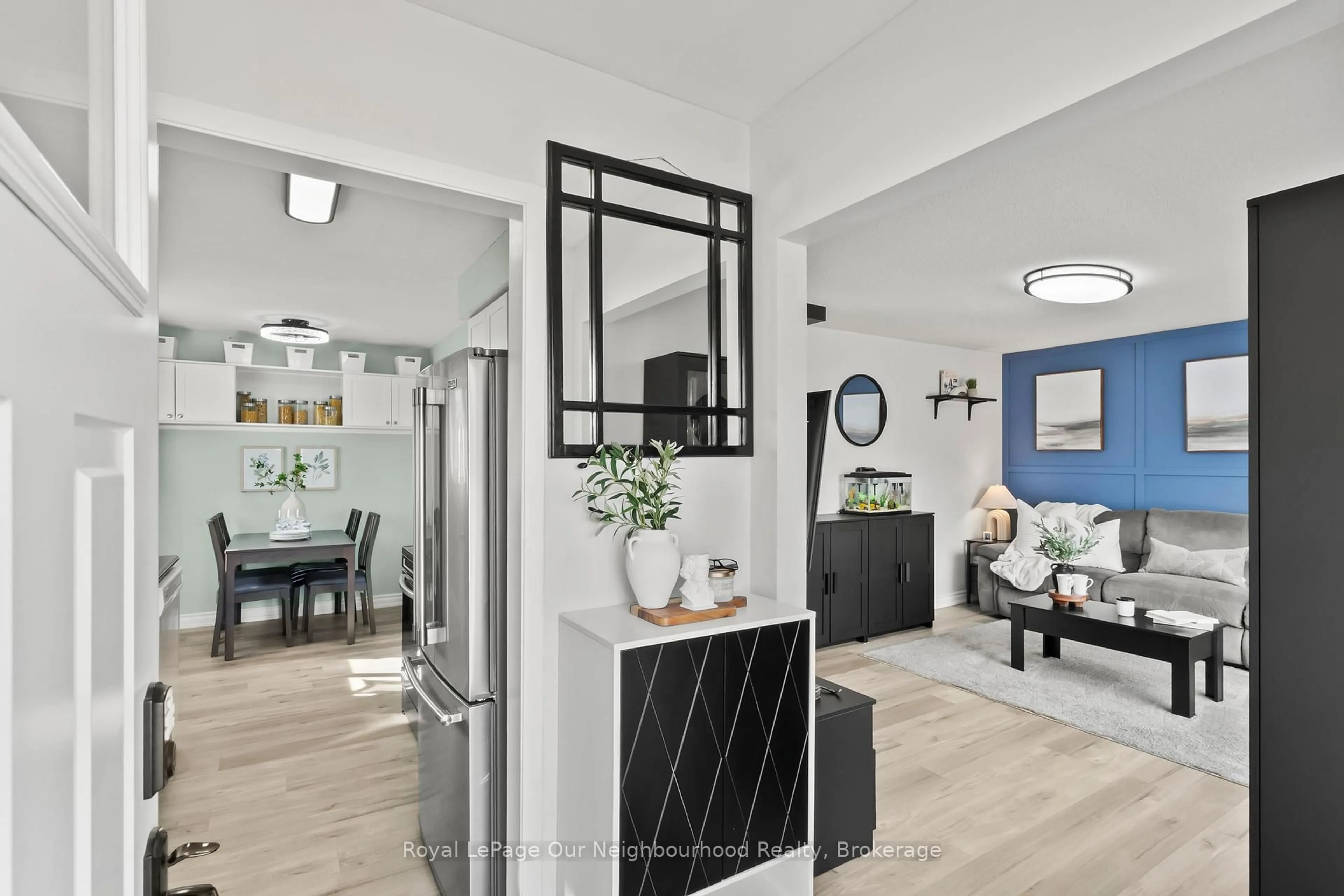 Indoor entryway for 81 Swanston Cres, Ajax Ontario L1S 3J5