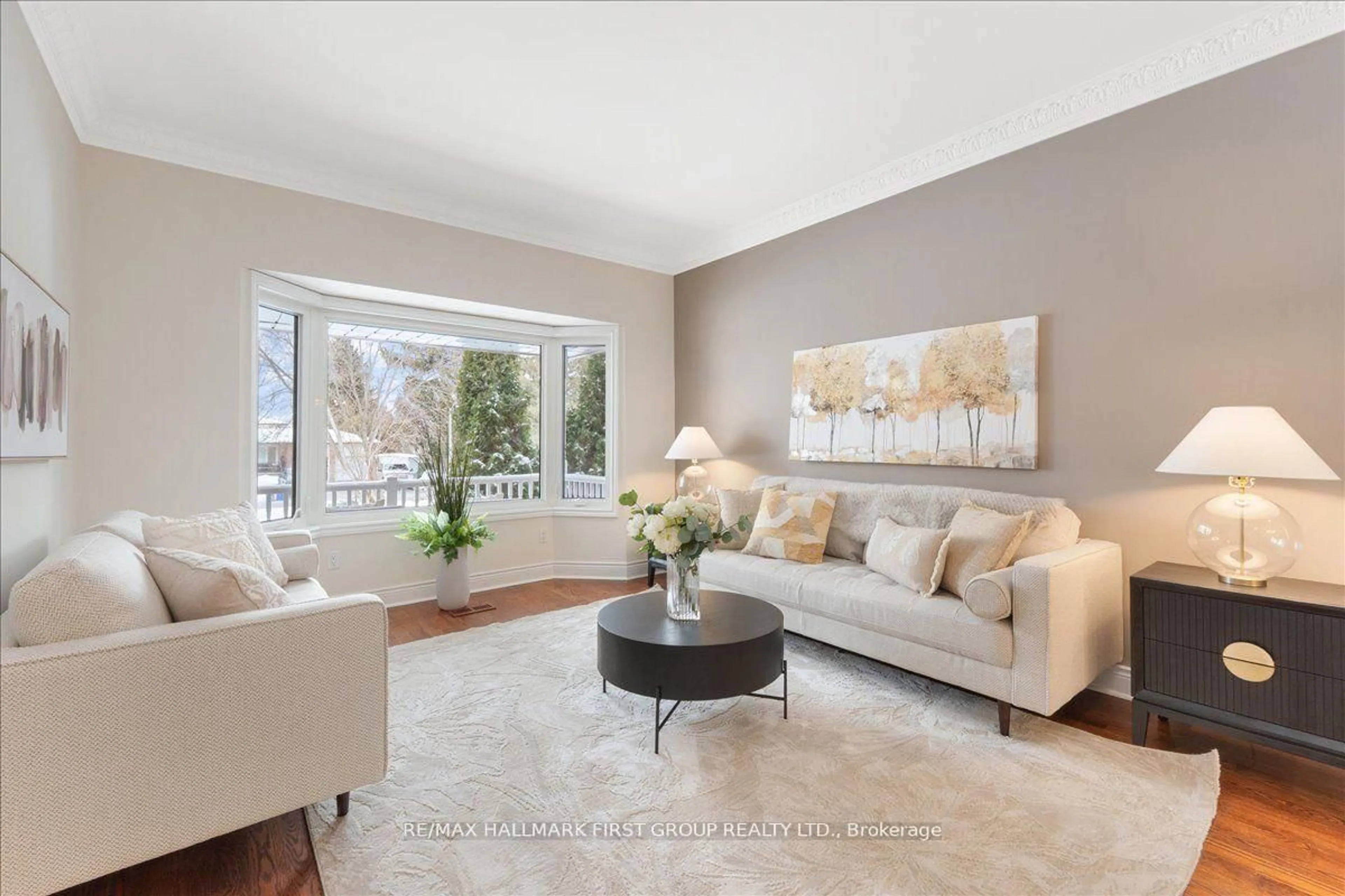 Living room with furniture, unknown for 1884 Appleview Rd, Pickering Ontario L1V 1T8