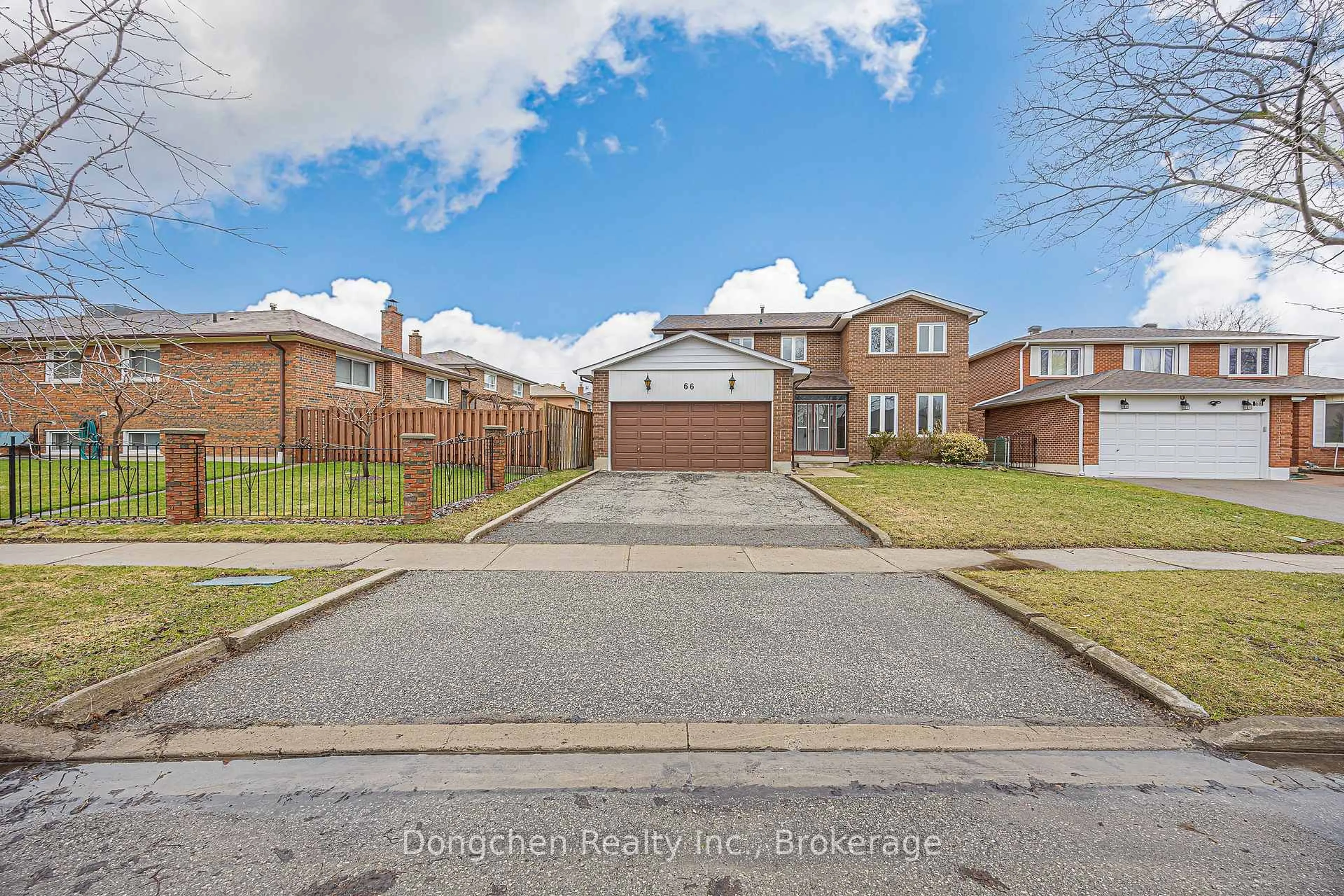 A pic from outside/outdoor area/front of a property/back of a property/a pic from drone, street for 66 Lambeth Sq, Toronto Ontario M1W 3B4