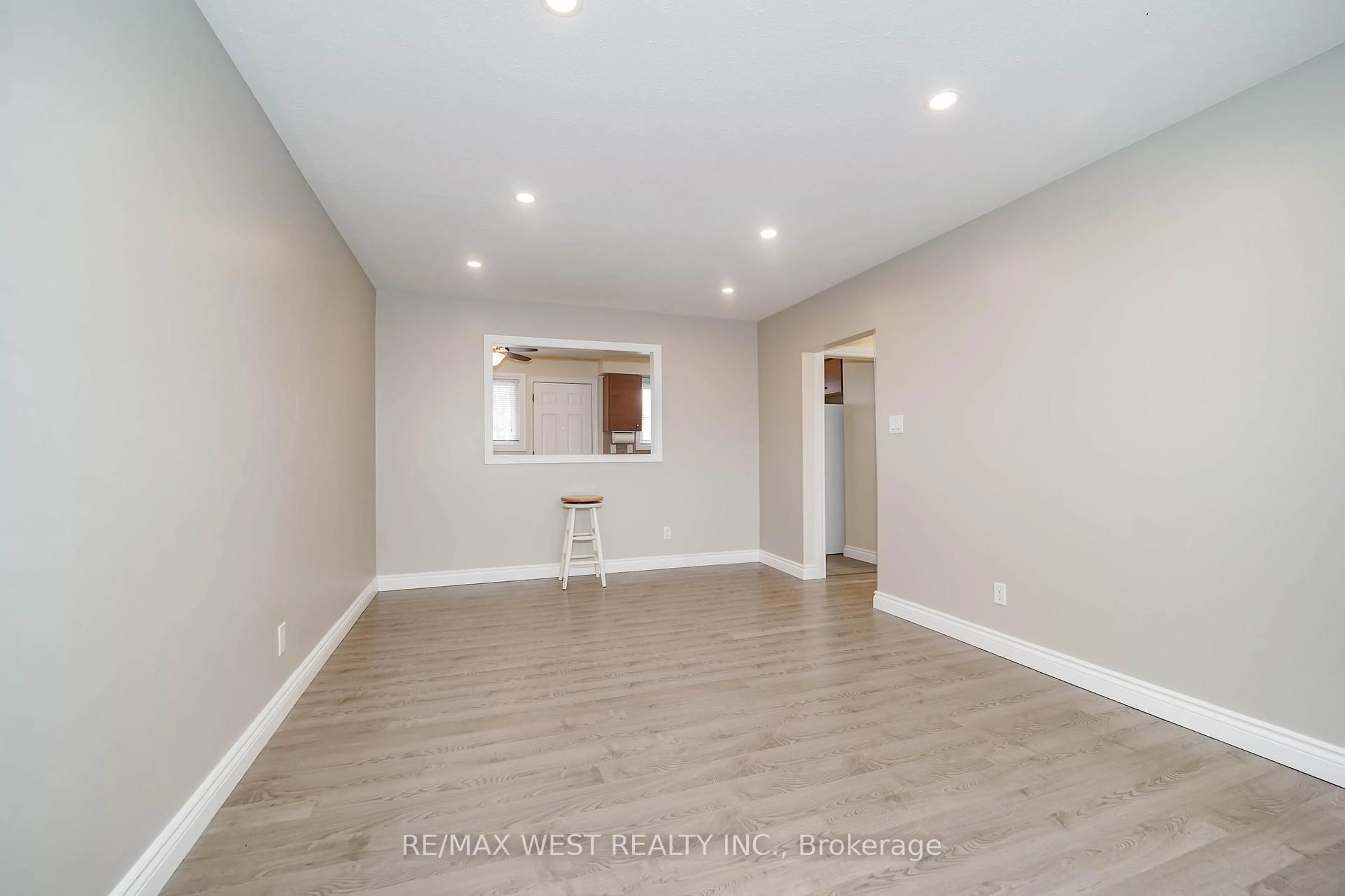 A pic of a room for 361 Dwight Ave, Oshawa Ontario L1J 1K8