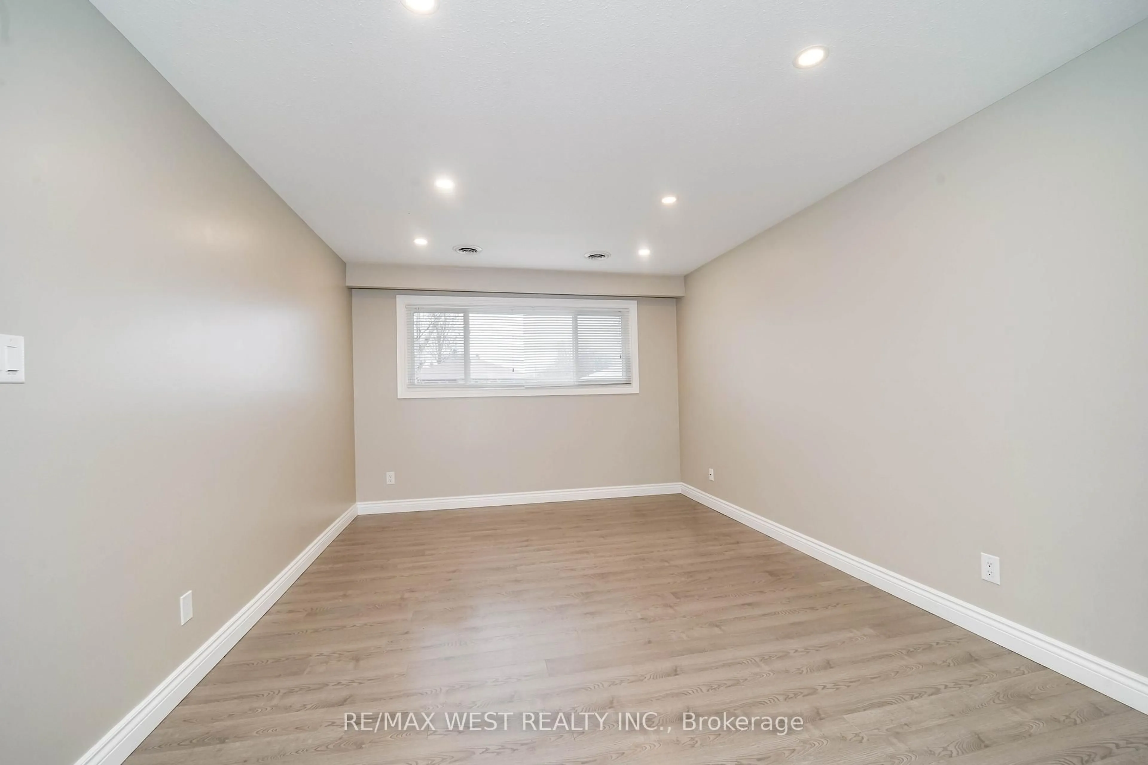 A pic of a room for 361 Dwight Ave, Oshawa Ontario L1J 1K8