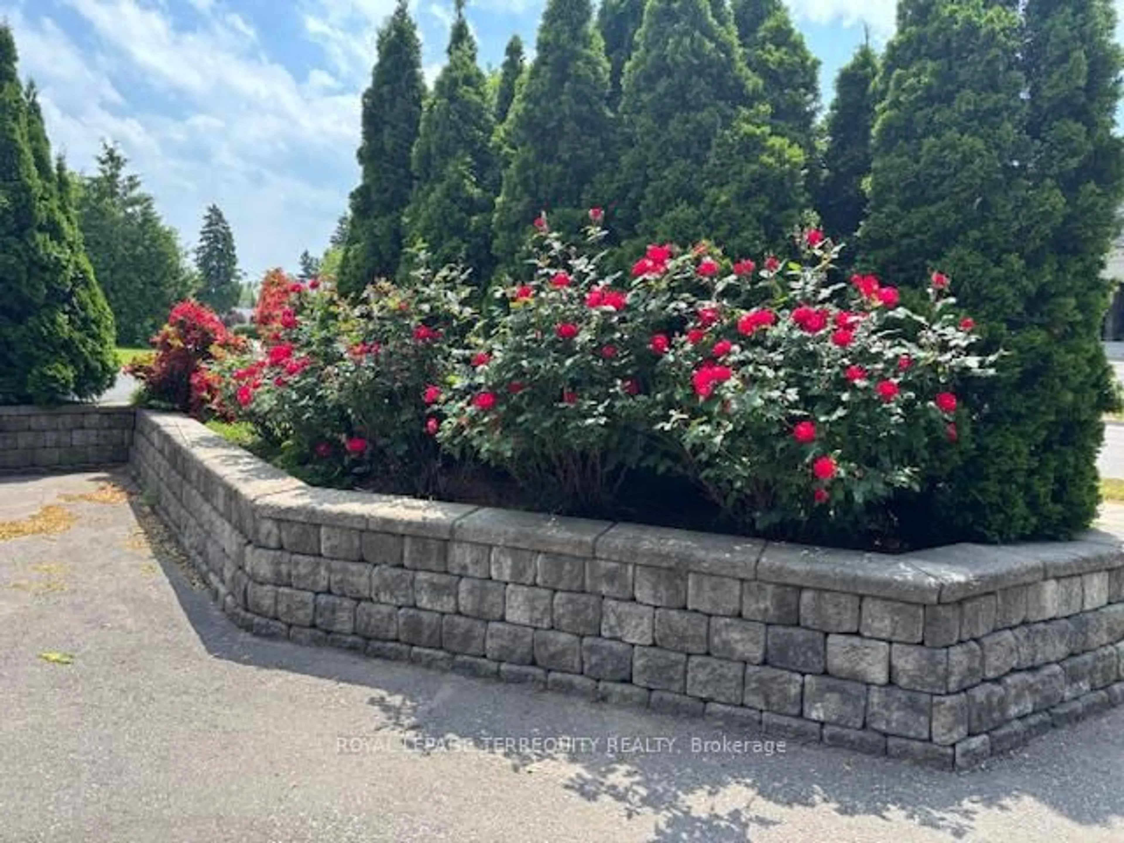 Patio, unknown for 1449 Rosebank Rd, Pickering Ontario L1V 1P3