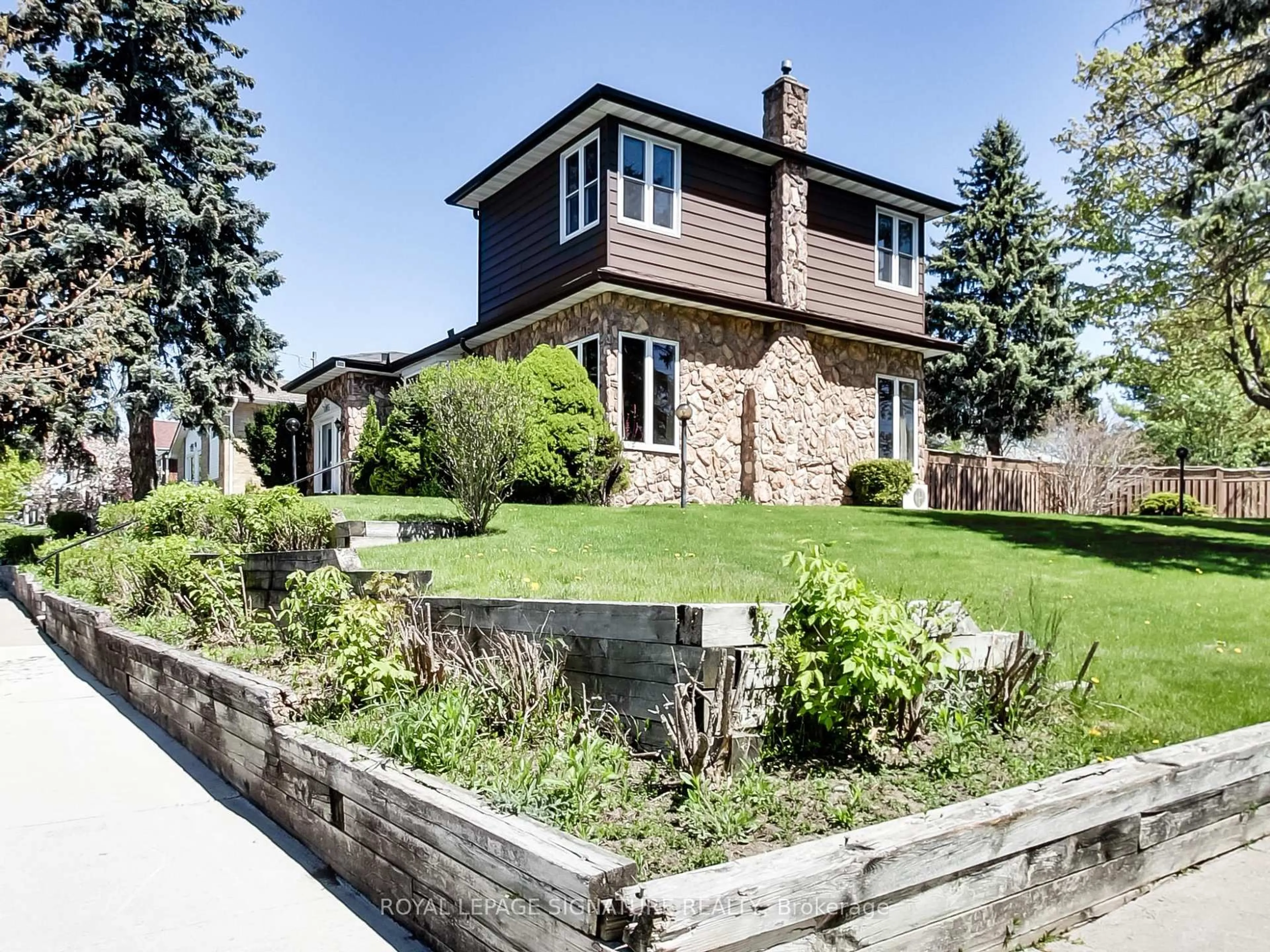 Home with brick exterior material, street for 1 Kencliff Cres, Toronto Ontario M1P 4E2