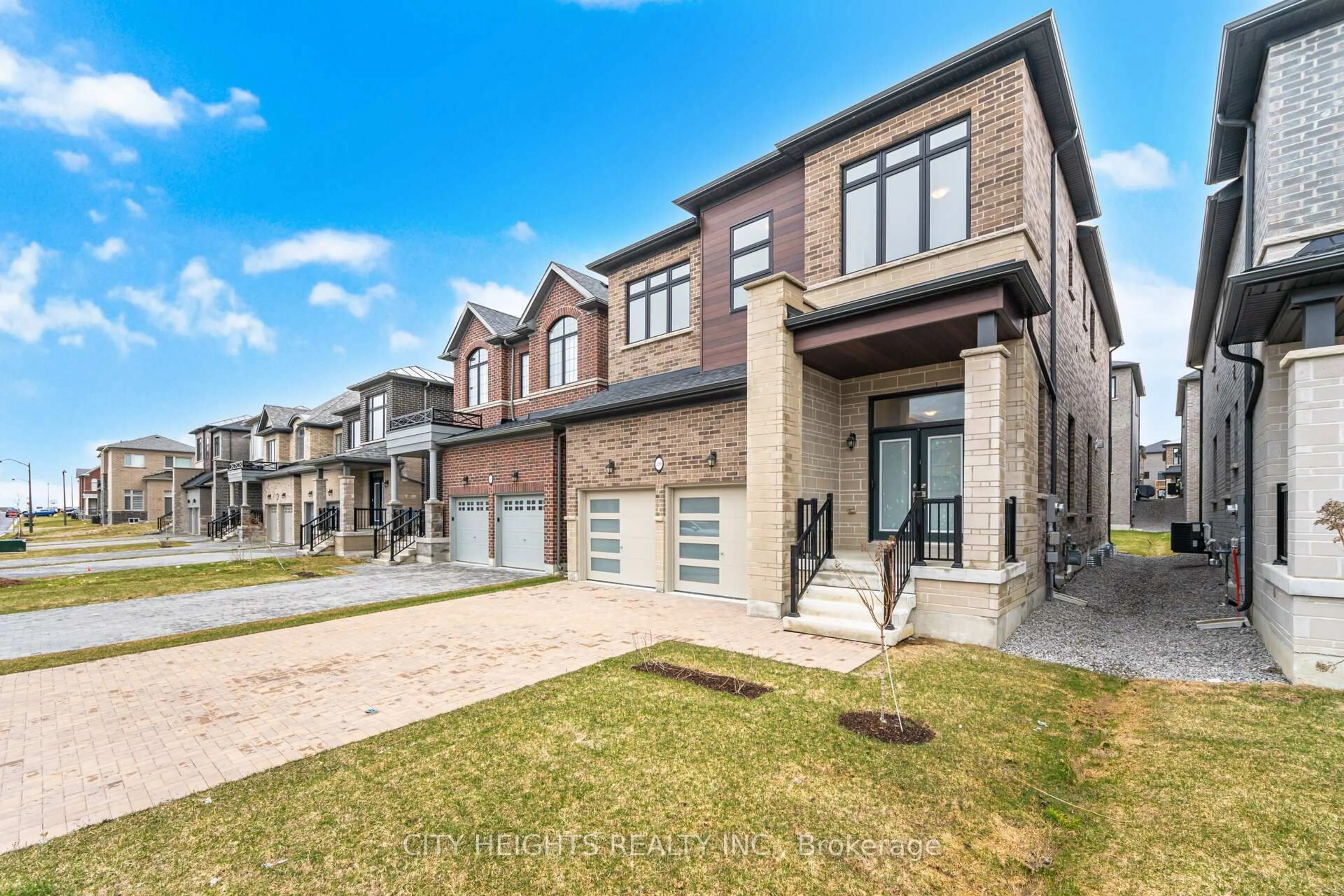 Home with brick exterior material, street for 1190 Plymouth Dr, Oshawa Ontario L1L 0T4