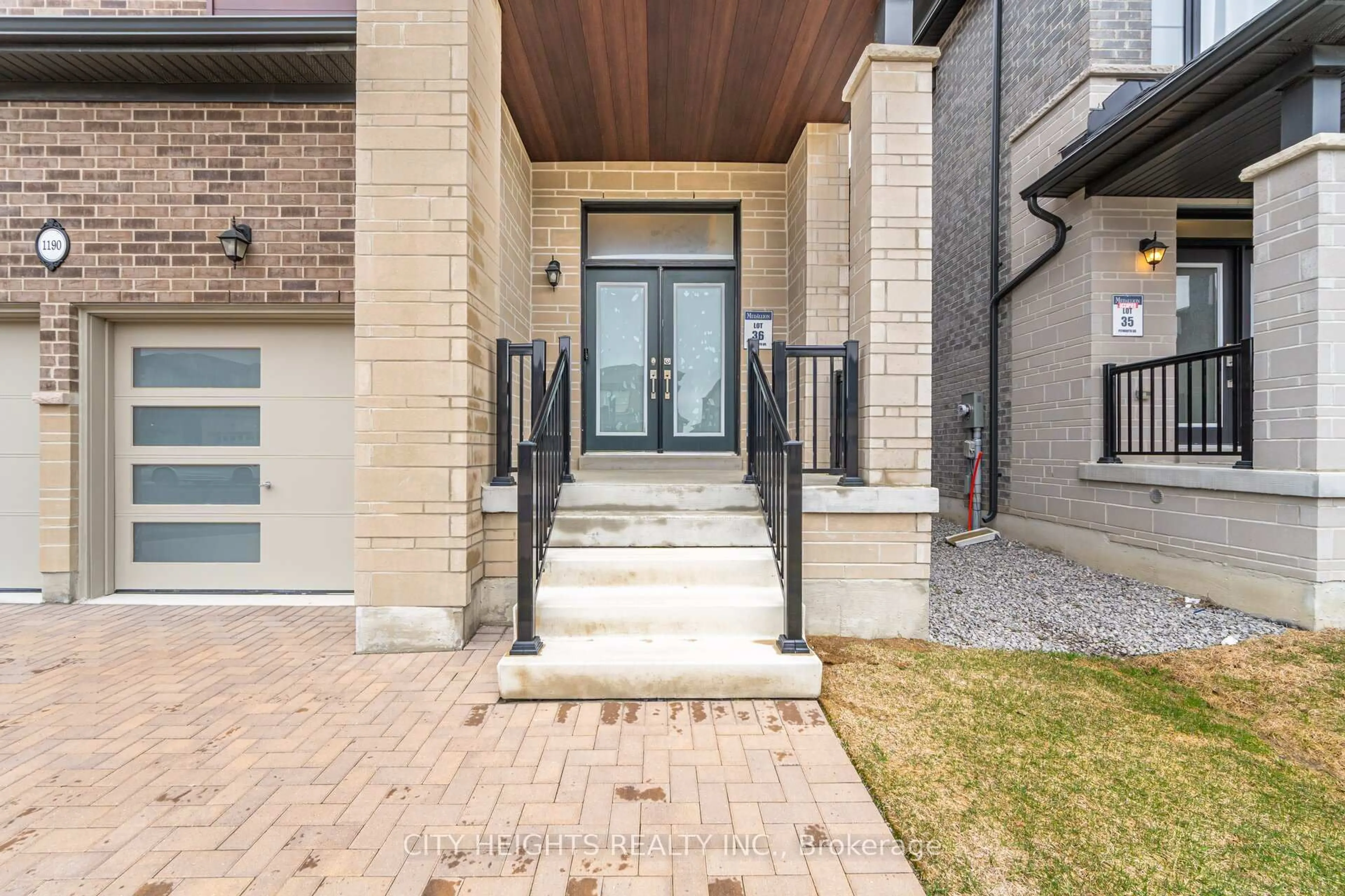 Unknown for 1190 Plymouth Dr, Oshawa Ontario L1L 0T4