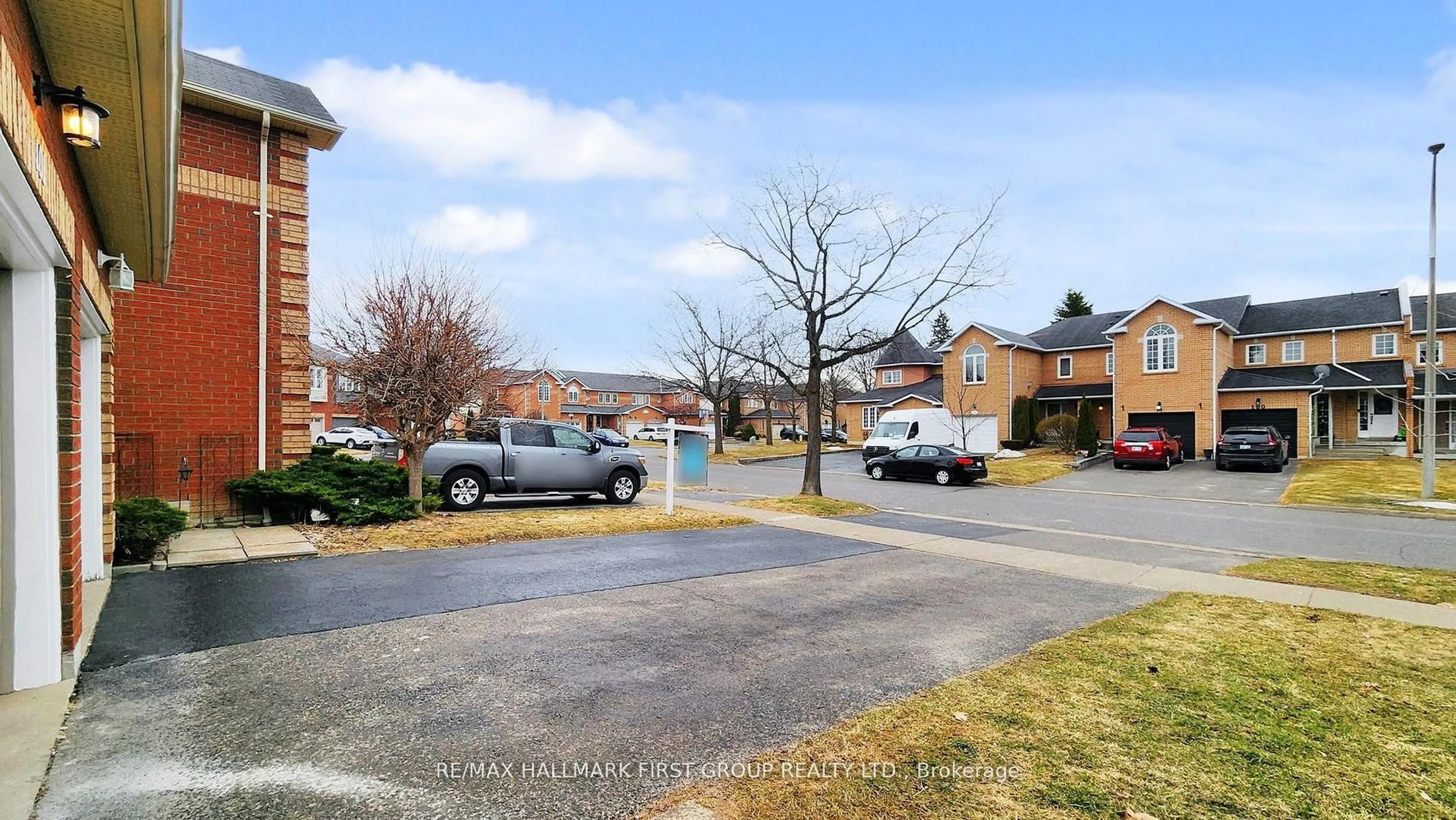 Parking for 101 Creekwood Cres, Whitby Ontario L1R 2K1