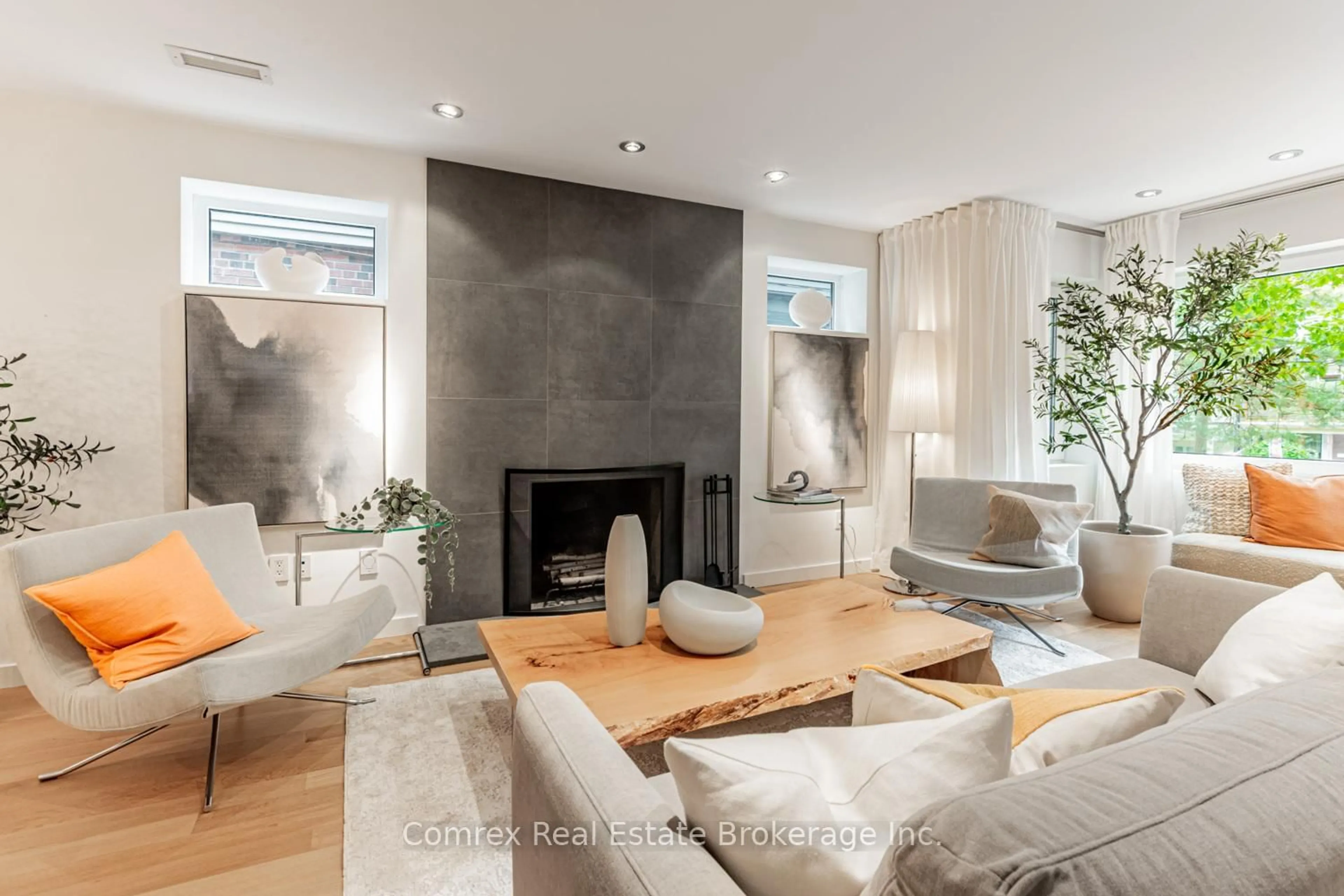 Living room with furniture, unknown for 37 Victoria Park Ave, Toronto Ontario M4E 3S1