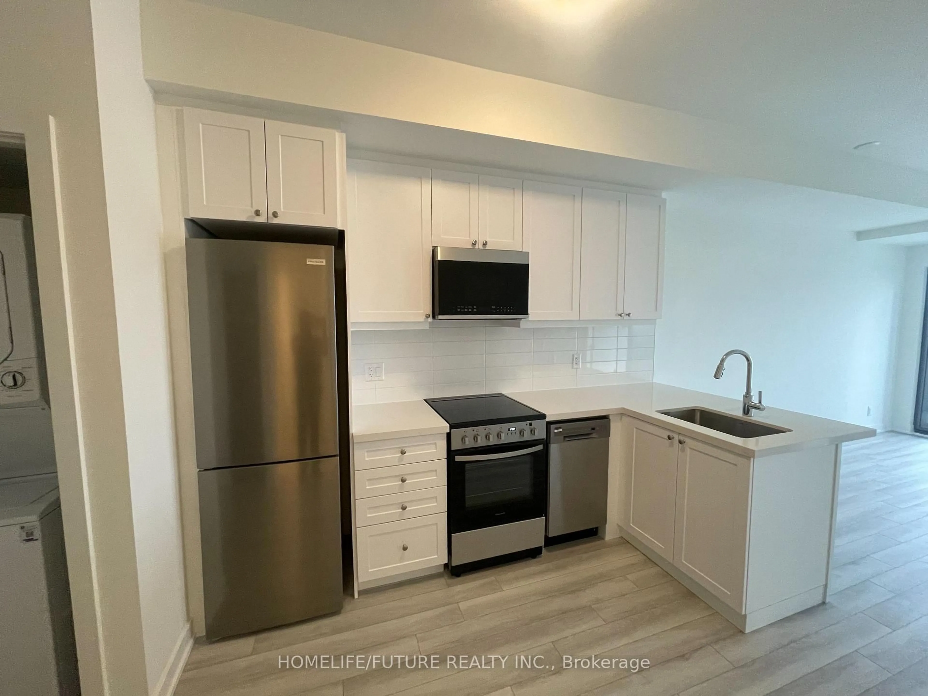 Standard kitchen, unknown for 51 Clarington Blvd #808, Clarington Ontario L1C 7J8