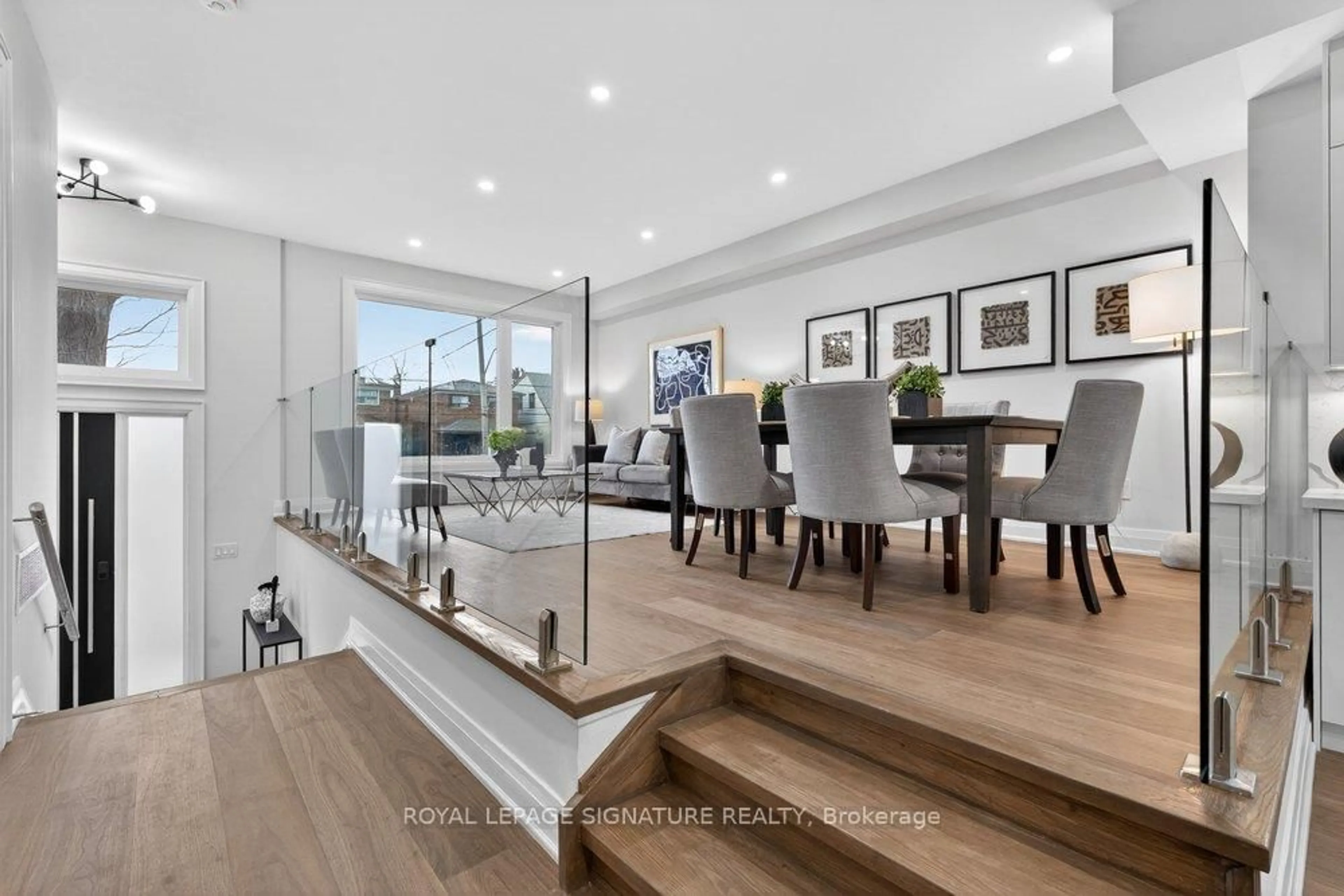 Unknown for 29 Butterworth Ave, Toronto Ontario M1L 1H2